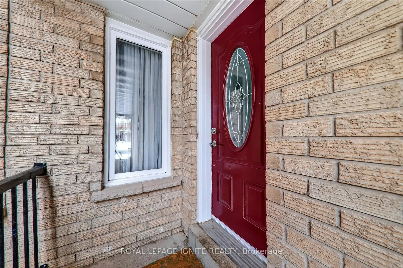 Photo 5 of 18 Gill Crescent, Ajax, Central West — HOMEH