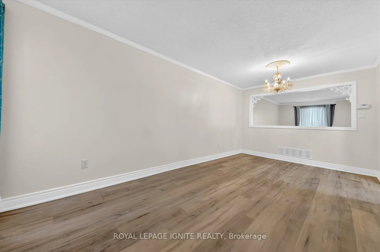 Photo 8 of 18 Gill Crescent, Ajax, Central West — HOMEH