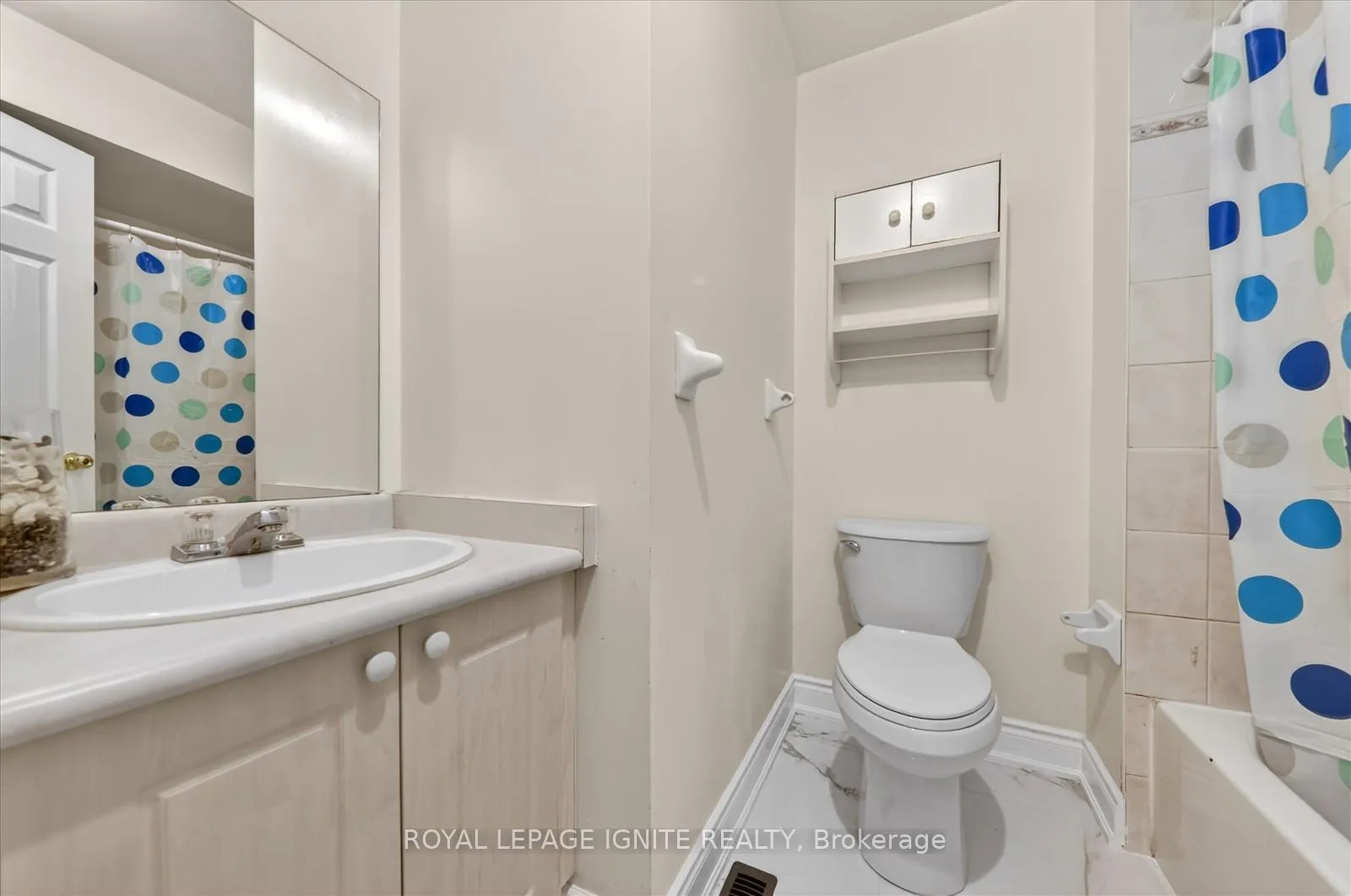 Photo 30 of 18 Gill Crescent, Ajax, Central West — HOMEH