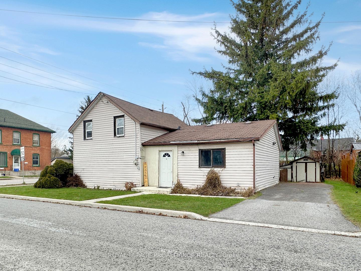 Photo 5 of 97 Catharine Street, Belleville, Belleville Ward — HOMEH