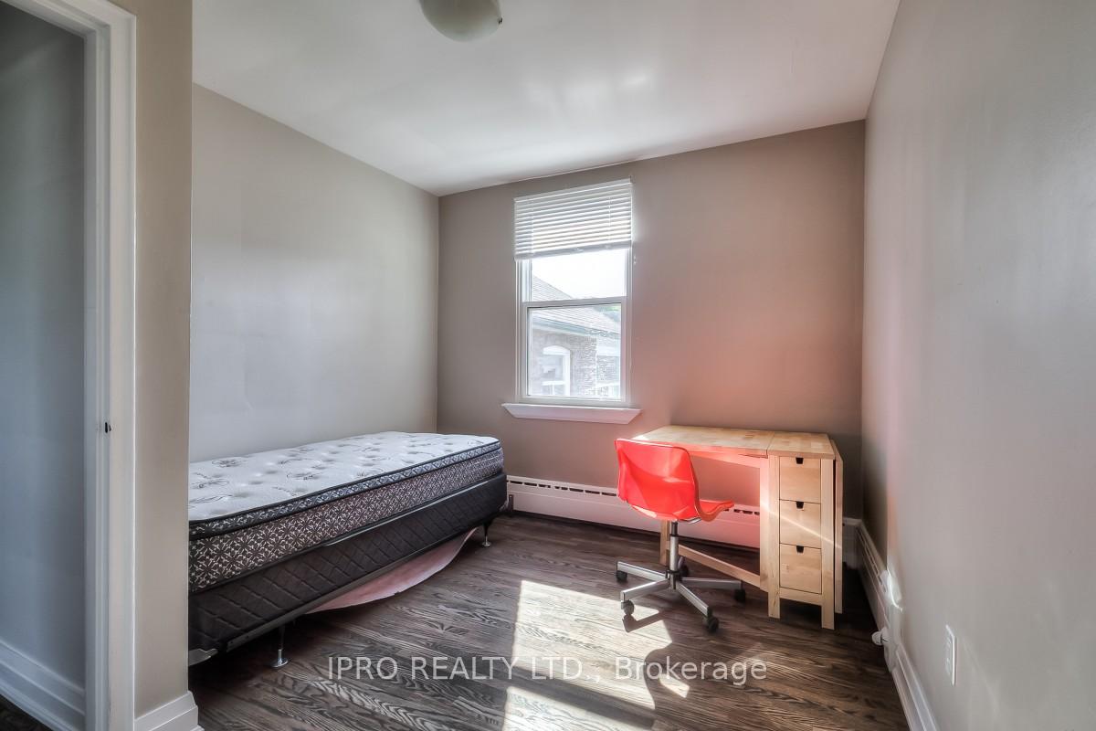 Photo 8 of Unit 3, 6 Seventeenth Street, Etobicoke, New Toronto — HOMEH