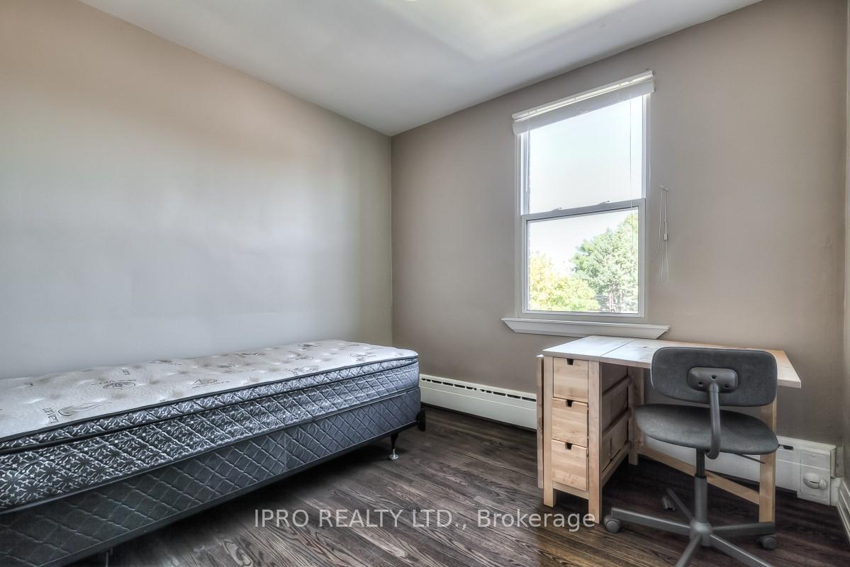 Photo 10 of Unit 3, 6 Seventeenth Street, Etobicoke, New Toronto — HOMEH