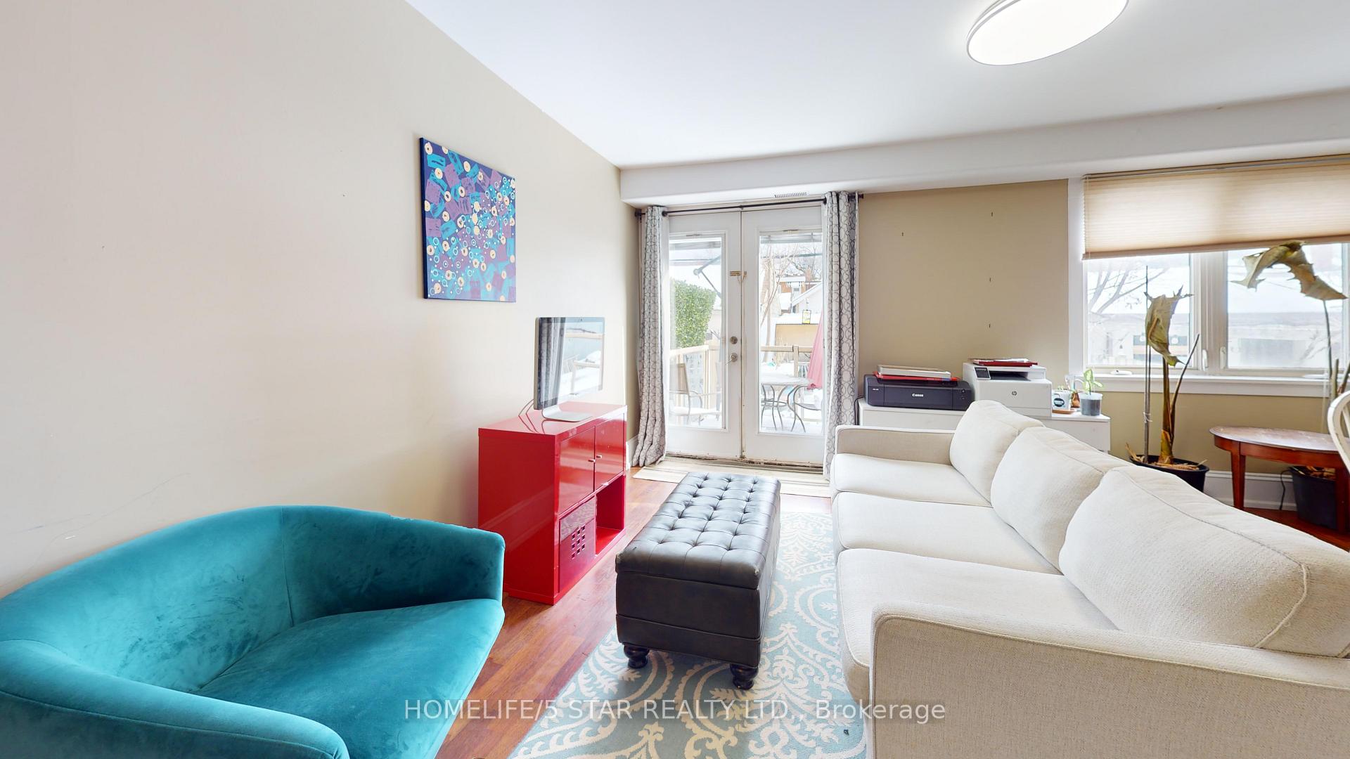 Photo 4 of Unit 2, 171 Euclid Avenue, Toronto, Trinity-Bellwoods — HOMEH