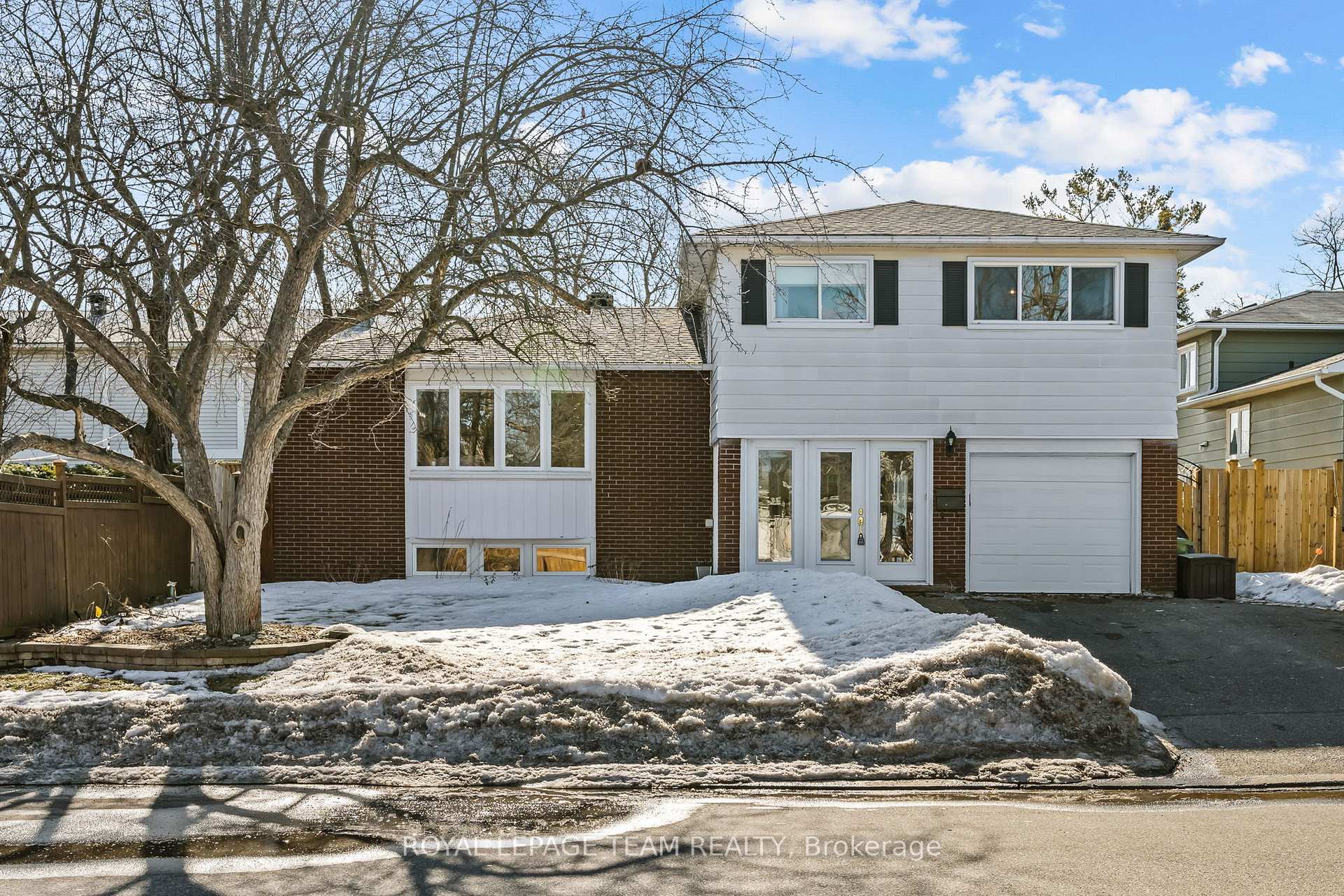 Photo 1 of 109 Eastpark Drive, Ottawa, Blackburn Hamlet — HOMEH