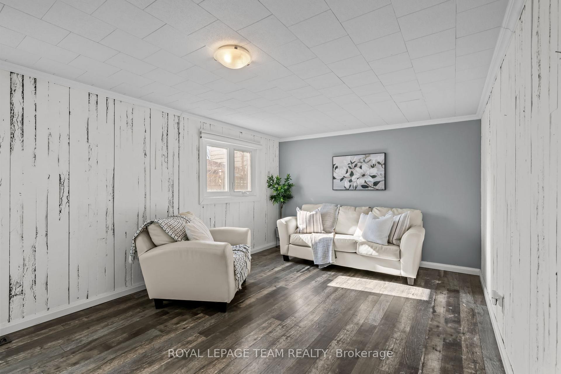 Photo 7 of 109 Eastpark Drive, Ottawa, Blackburn Hamlet — HOMEH