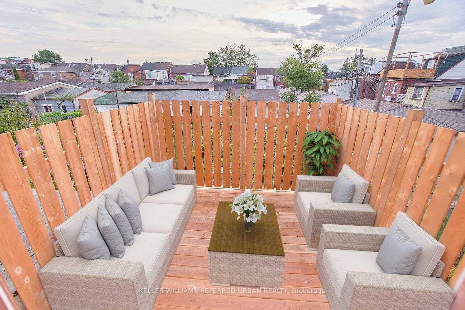 Photo 10 of Unit Upper, 559 Dufferin Street, Toronto, Little Portugal — HOMEH