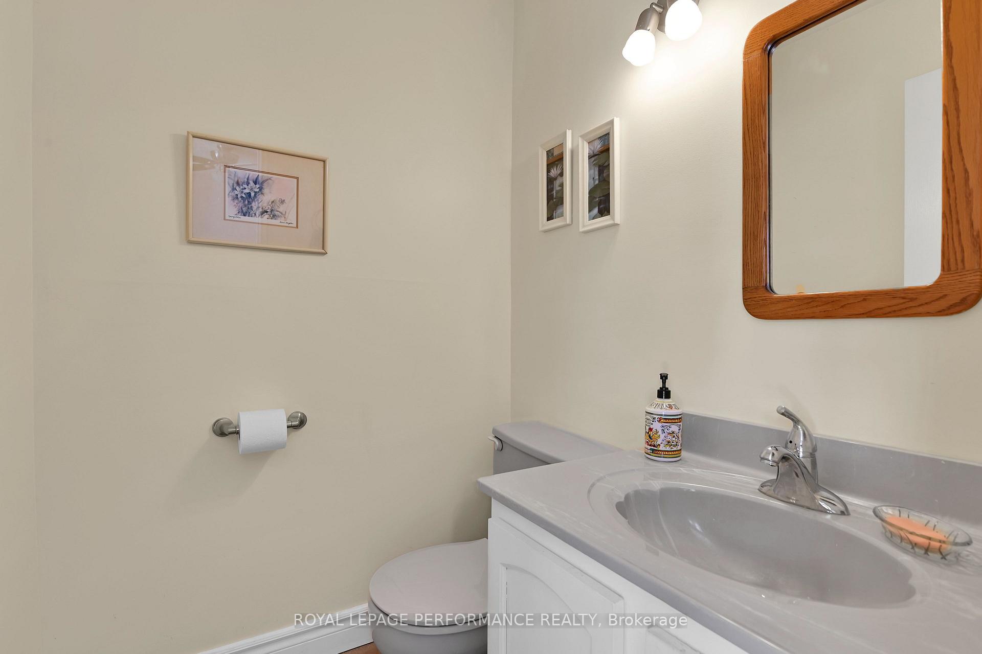 Photo 20 of 996 Laporte Street, Ottawa, Beacon Hill South — HOMEH
