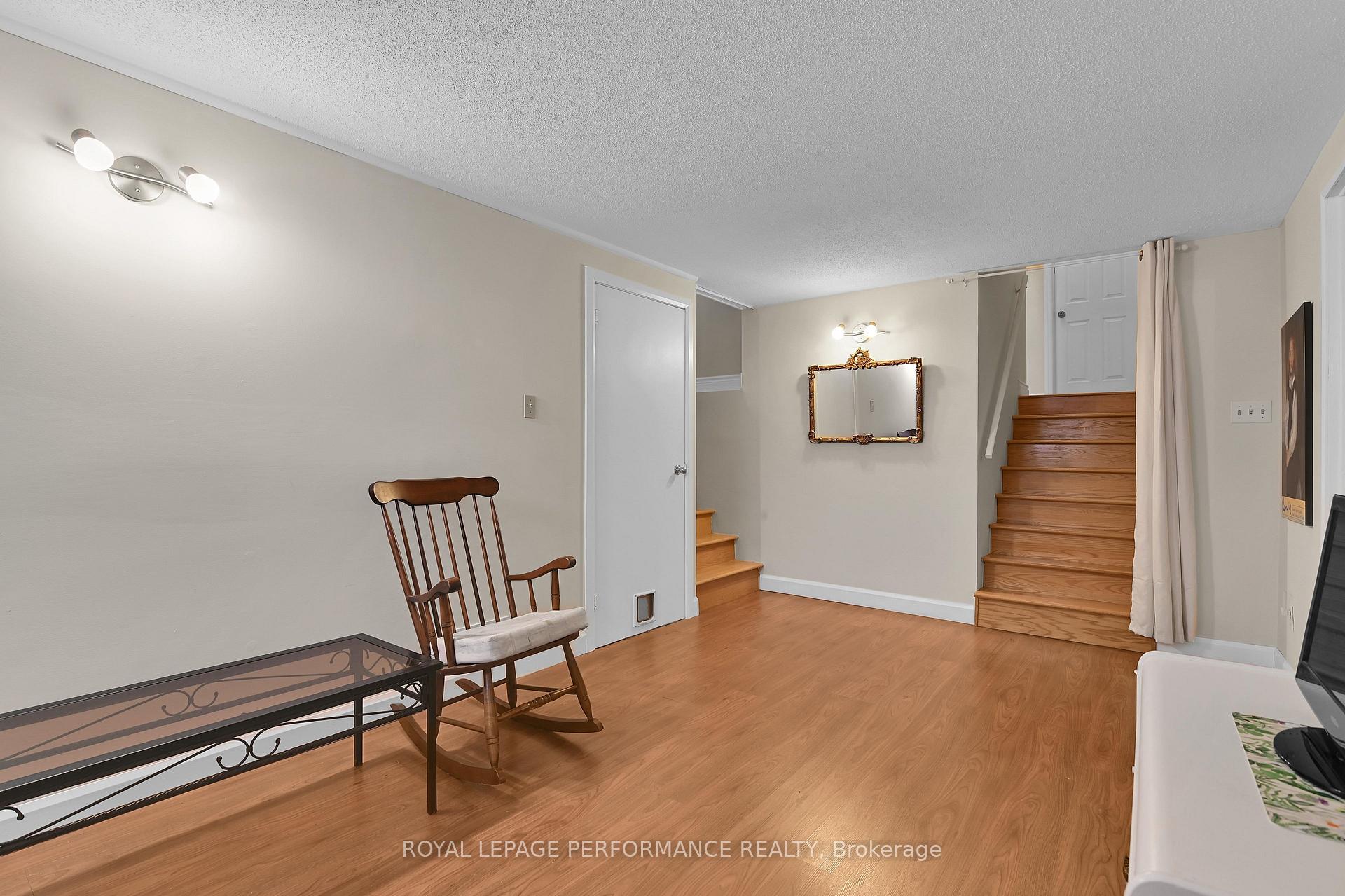 Photo 22 of 996 Laporte Street, Ottawa, Beacon Hill South — HOMEH