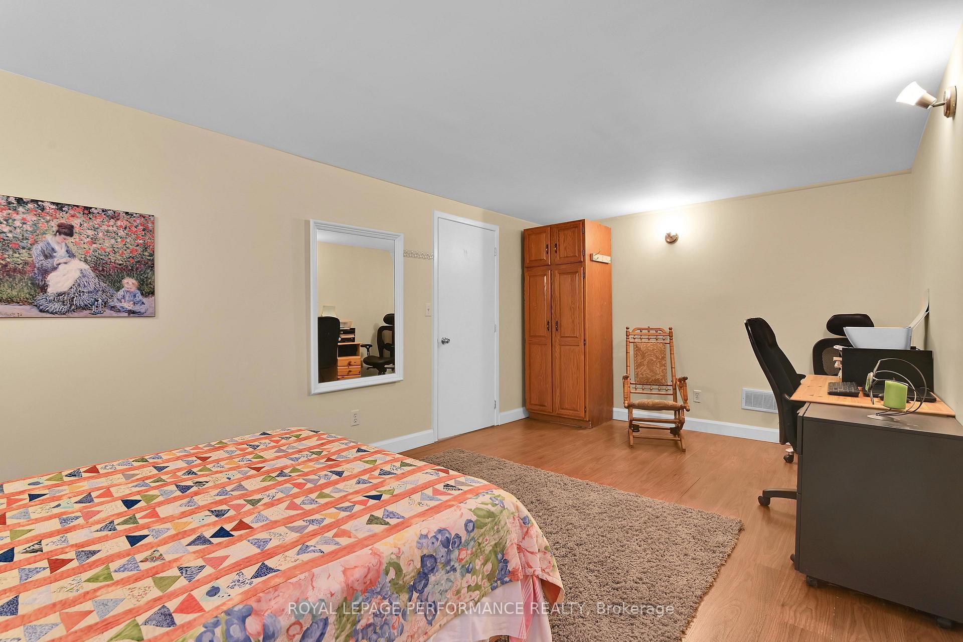 Photo 24 of 996 Laporte Street, Ottawa, Beacon Hill South — HOMEH