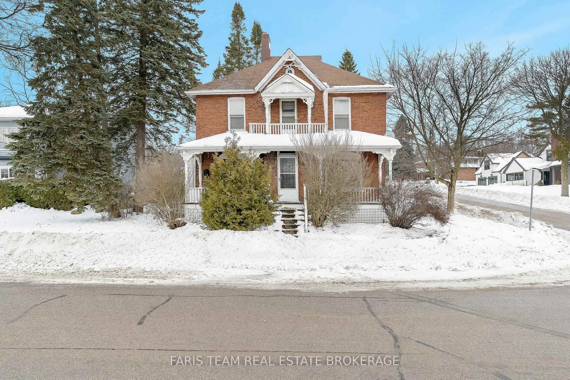 Photo 1 of 170 Kempenfelt Drive, Barrie, North Shore — HOMEH