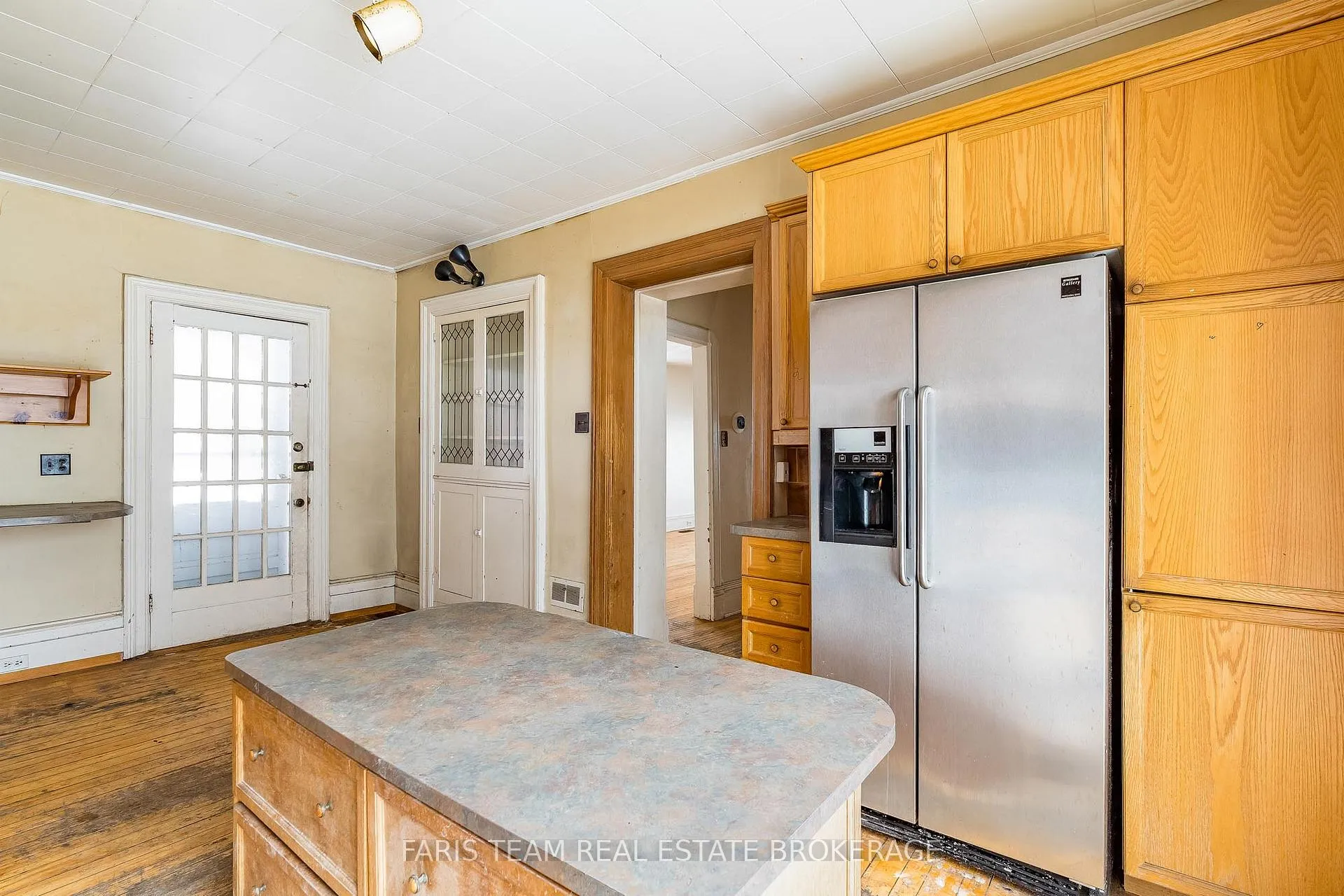 Photo 8 of 170 Kempenfelt Drive, Barrie, North Shore — HOMEH