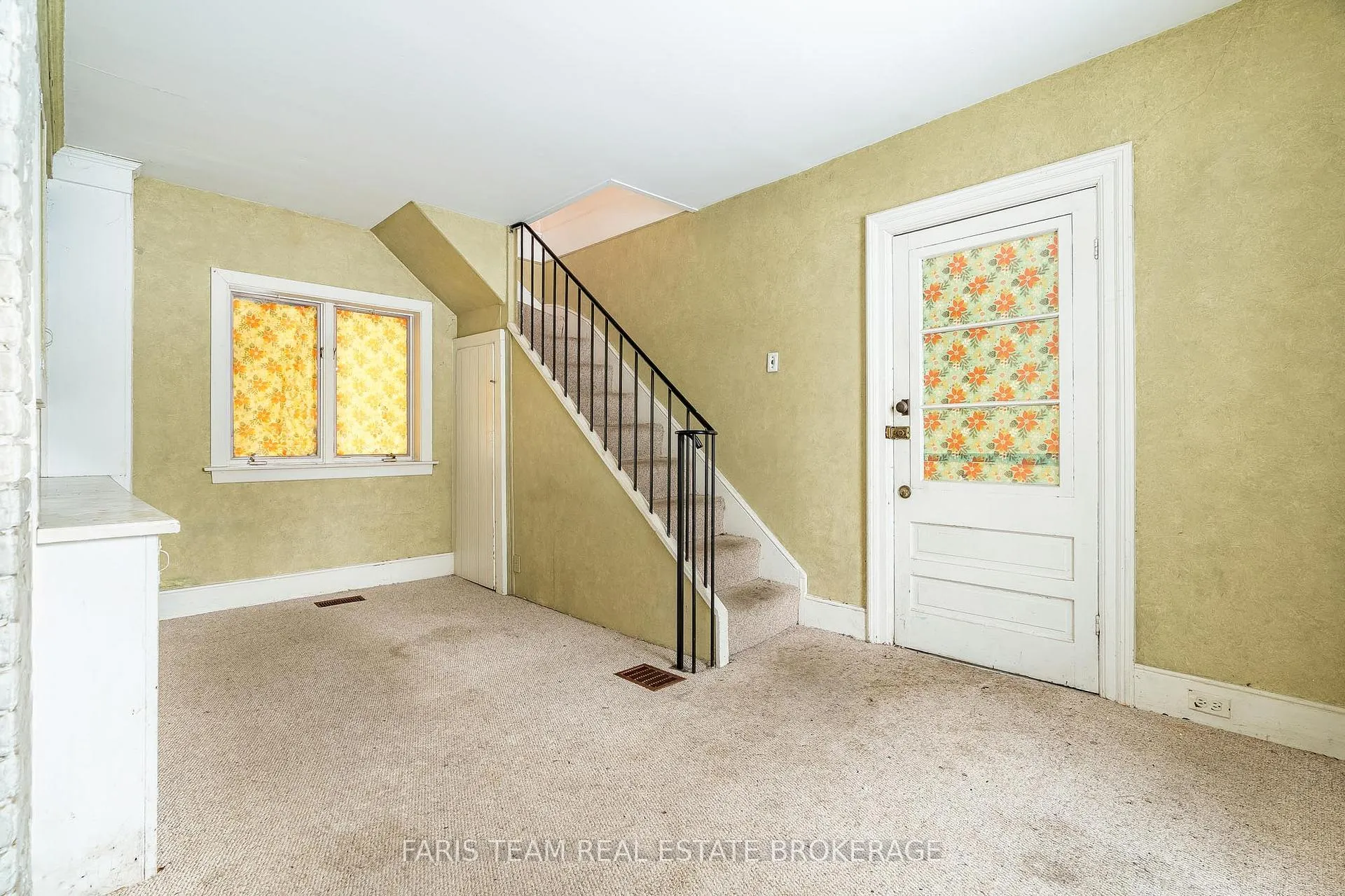 Photo 19 of 170 Kempenfelt Drive, Barrie, North Shore — HOMEH