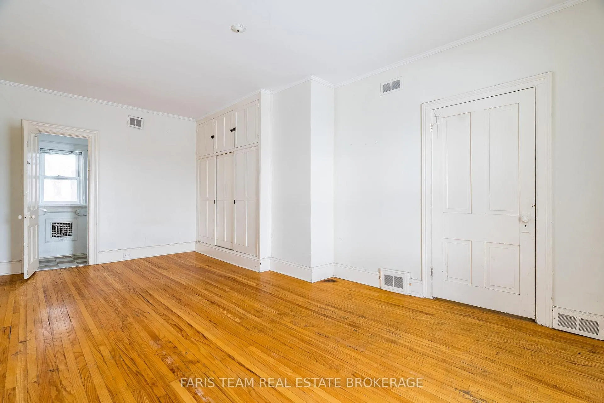 Photo 21 of 170 Kempenfelt Drive, Barrie, North Shore — HOMEH
