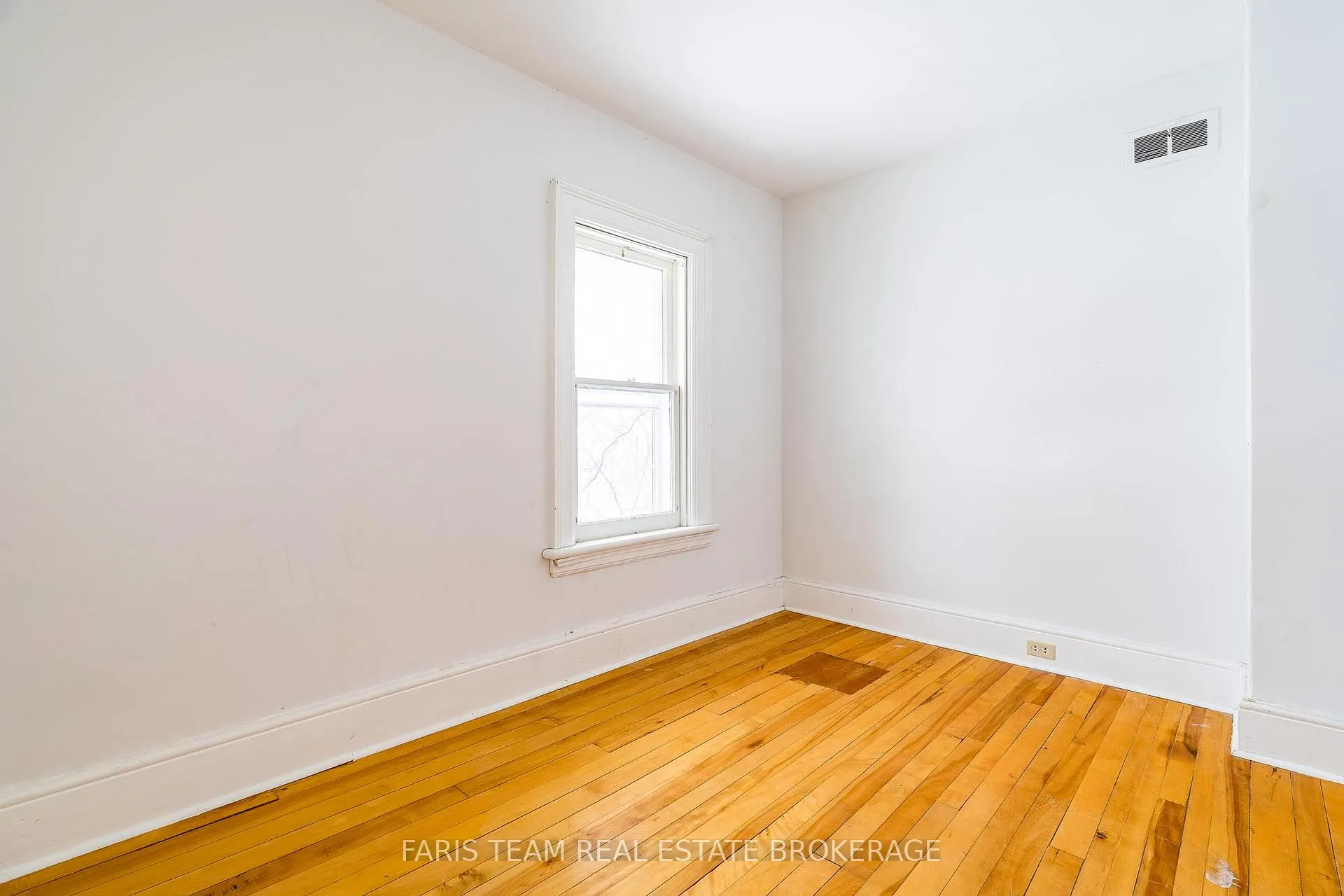 Photo 31 of 170 Kempenfelt Drive, Barrie, North Shore — HOMEH