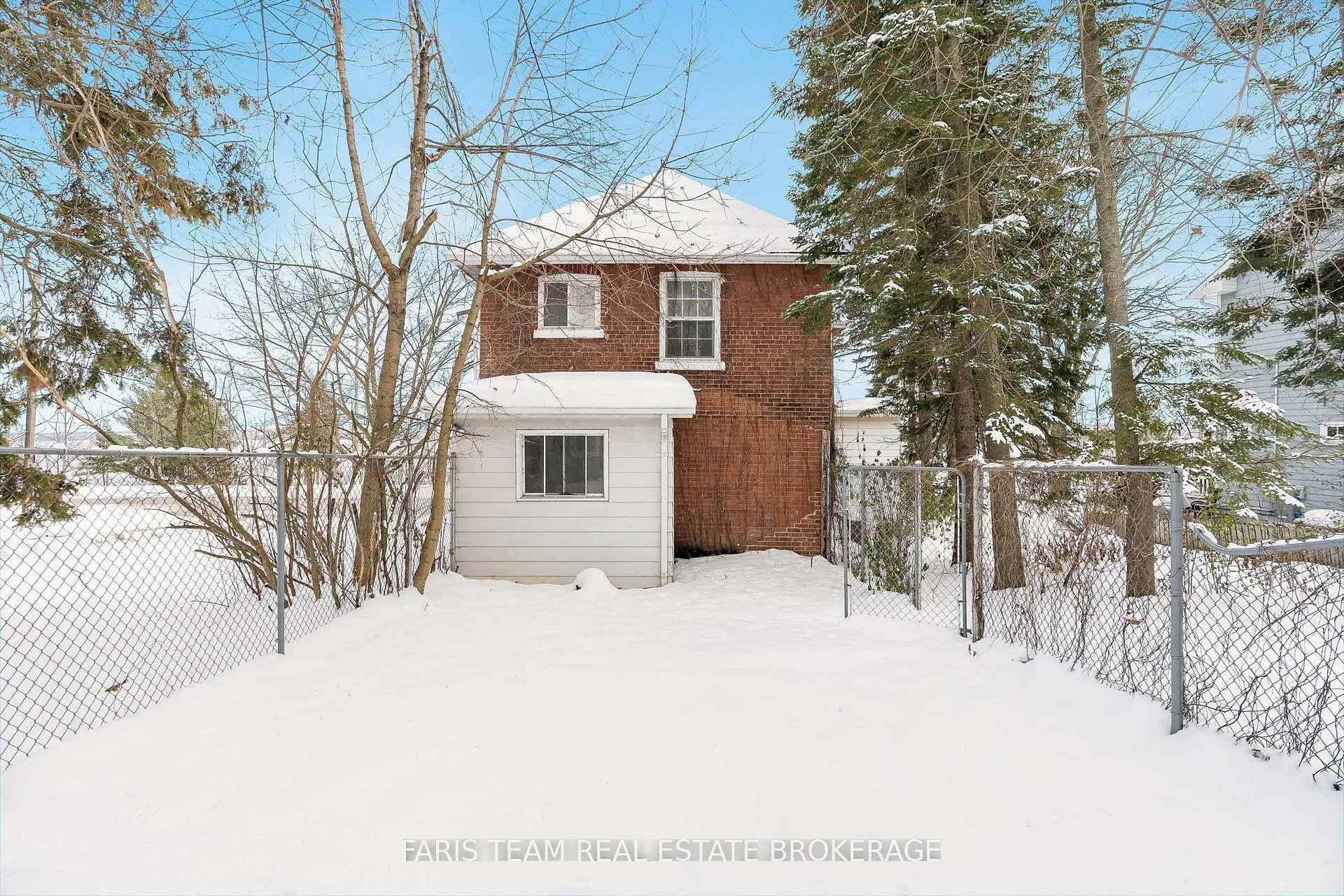 Photo 35 of 170 Kempenfelt Drive, Barrie, North Shore — HOMEH