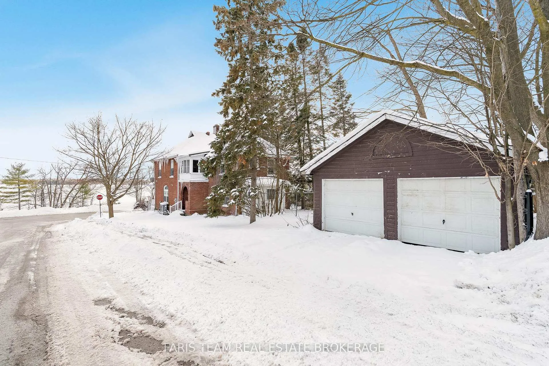 Photo 37 of 170 Kempenfelt Drive, Barrie, North Shore — HOMEH