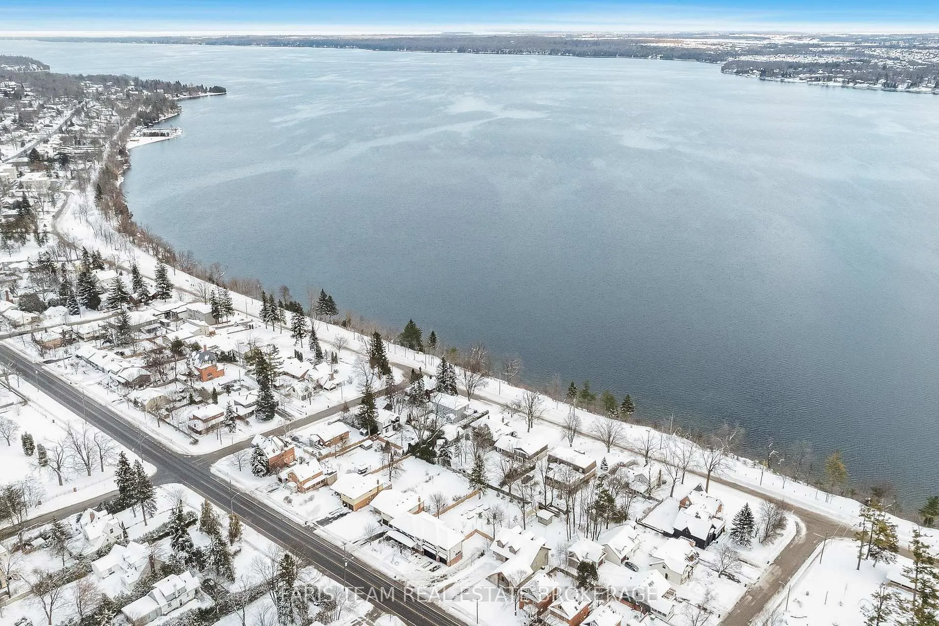 Photo 40 of 170 Kempenfelt Drive, Barrie, North Shore — HOMEH