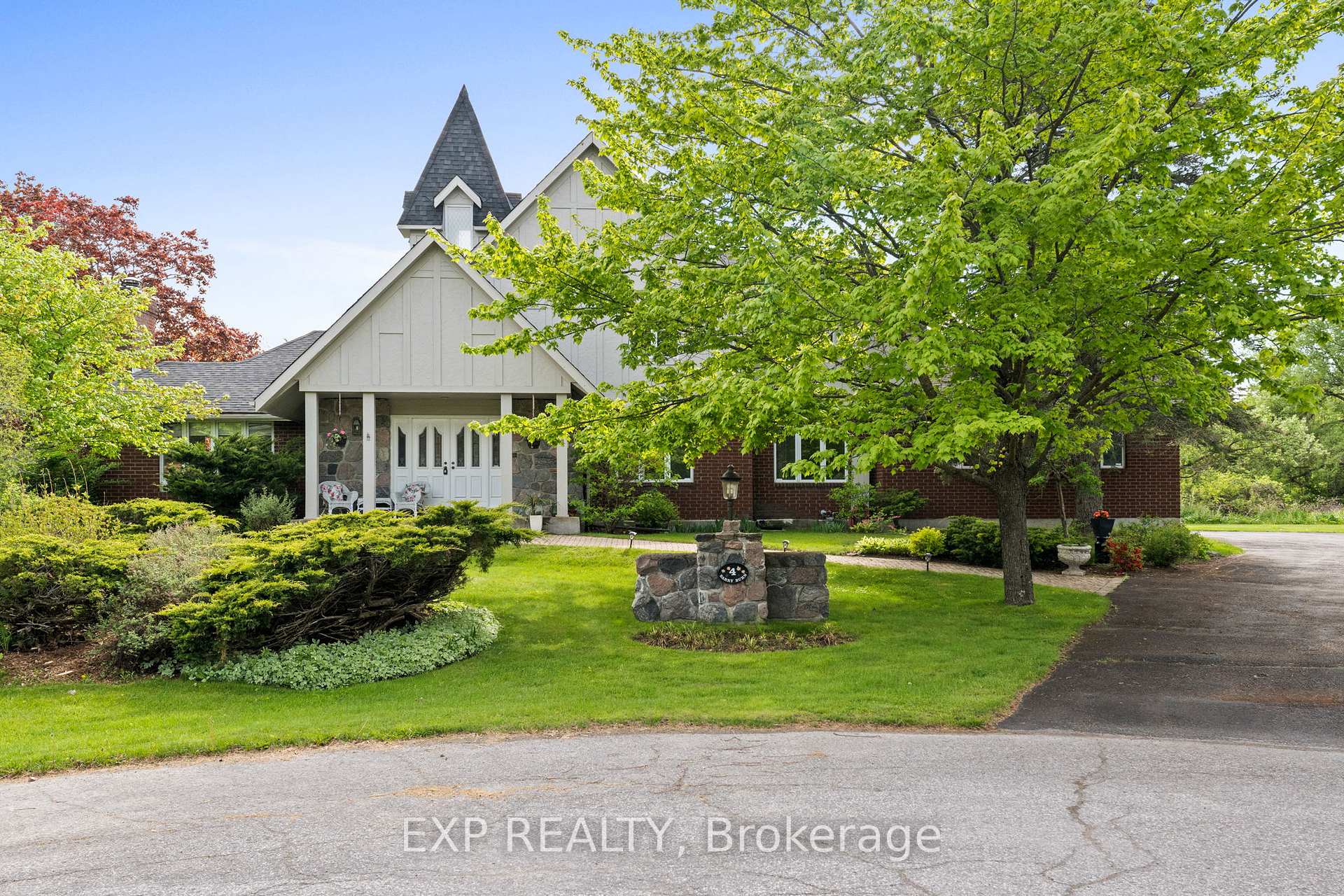 Photo 1 of 4 Barry Burn Court, Ottawa, Cedar Hill/Orchard Estates — HOMEH
