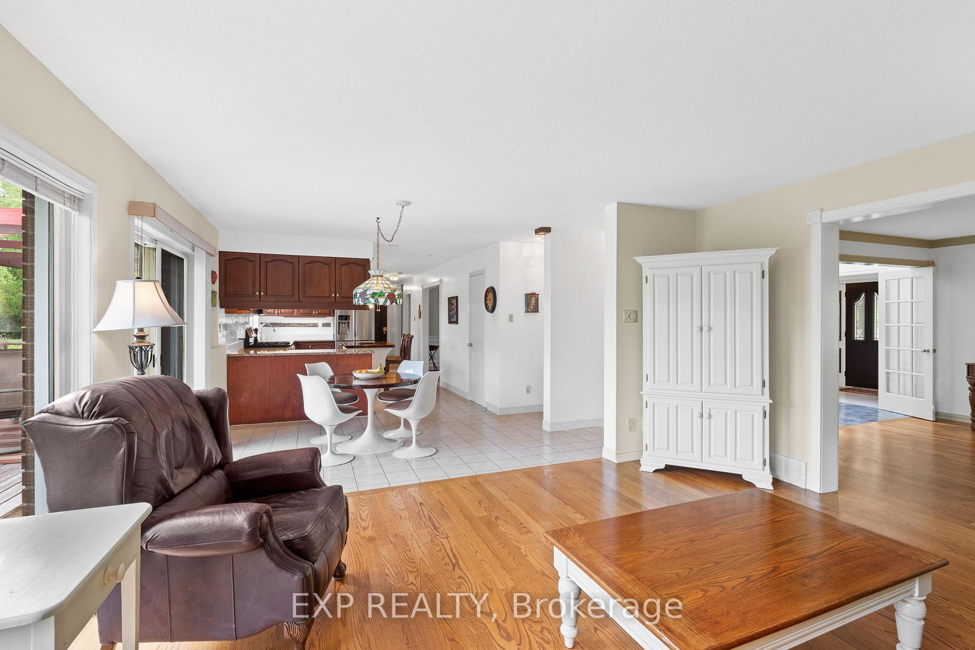 Photo 10 of 4 Barry Burn Court, Ottawa, Cedar Hill/Orchard Estates — HOMEH