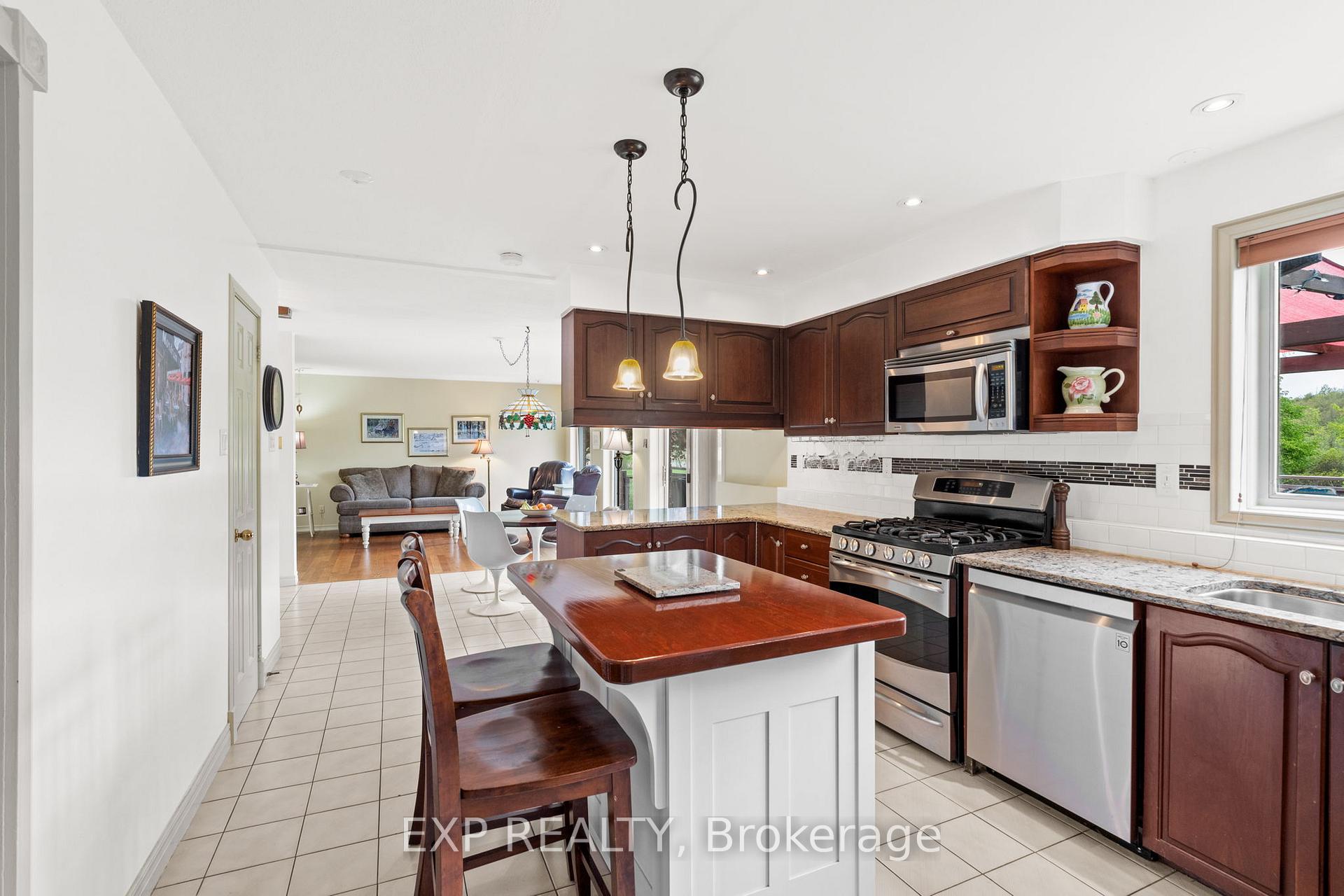 Photo 14 of 4 Barry Burn Court, Ottawa, Cedar Hill/Orchard Estates — HOMEH