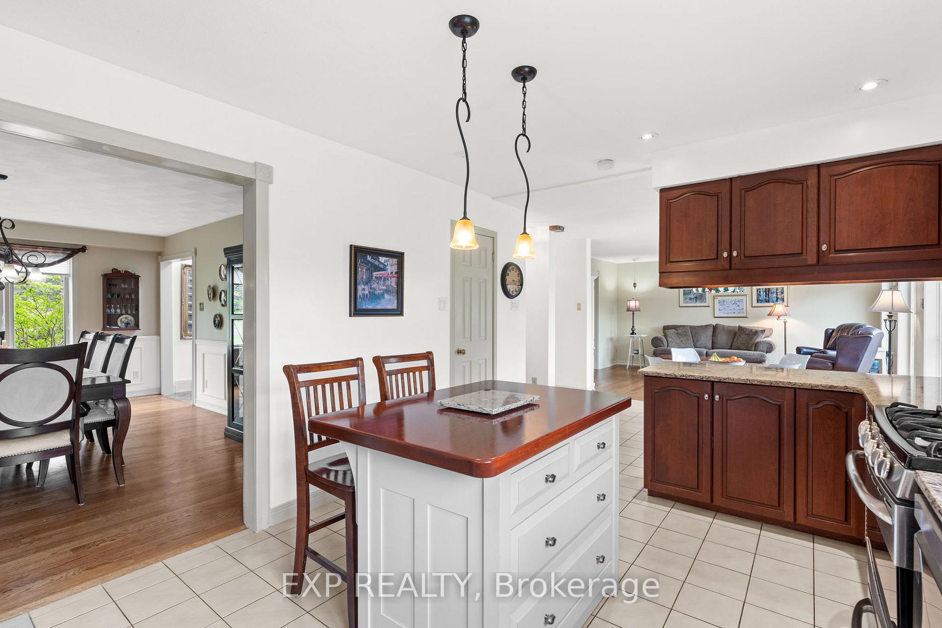 Photo 13 of 4 Barry Burn Court, Ottawa, Cedar Hill/Orchard Estates — HOMEH