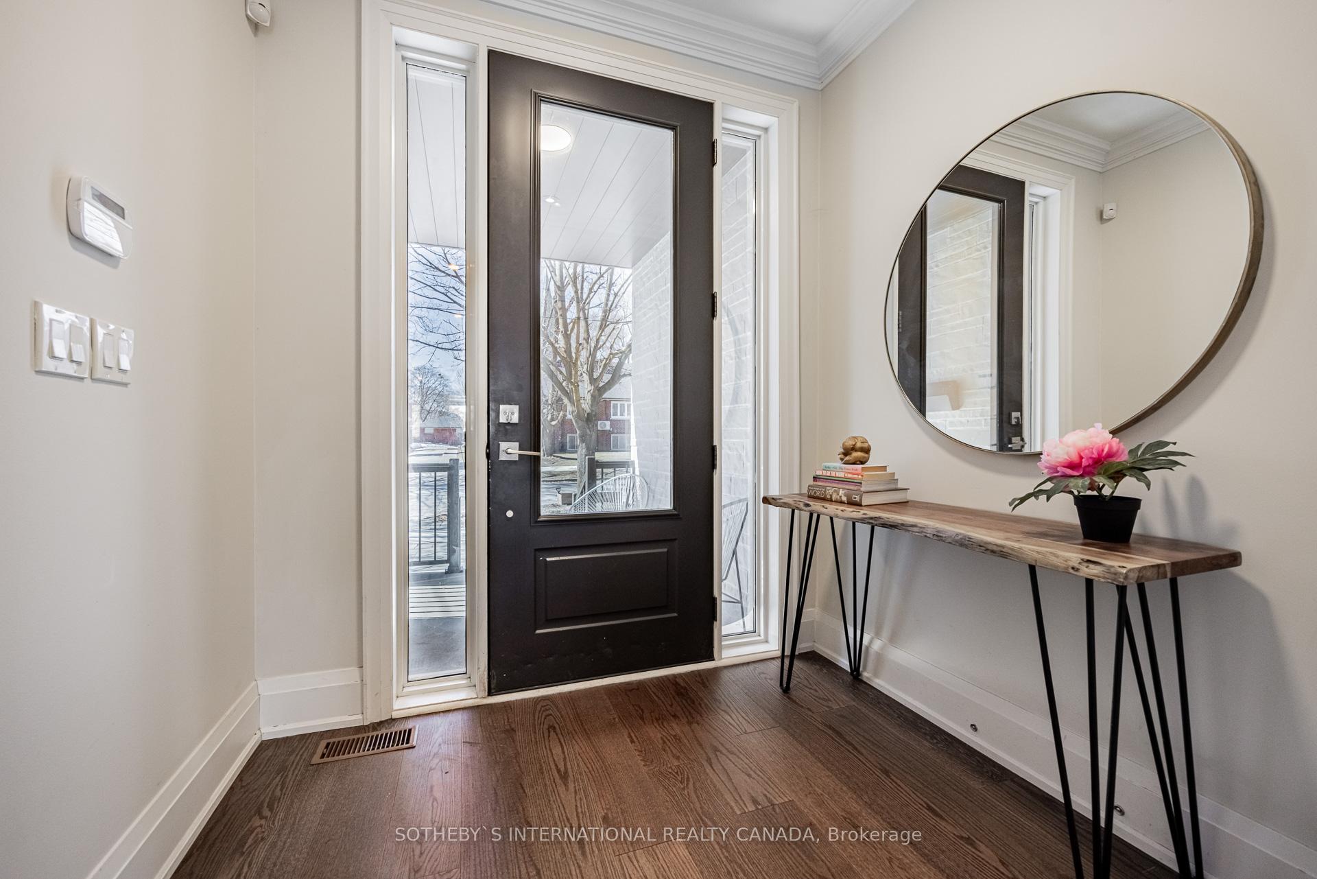 Photo 3 of 63 Lunness Road, Etobicoke, Alderwood — HOMEH