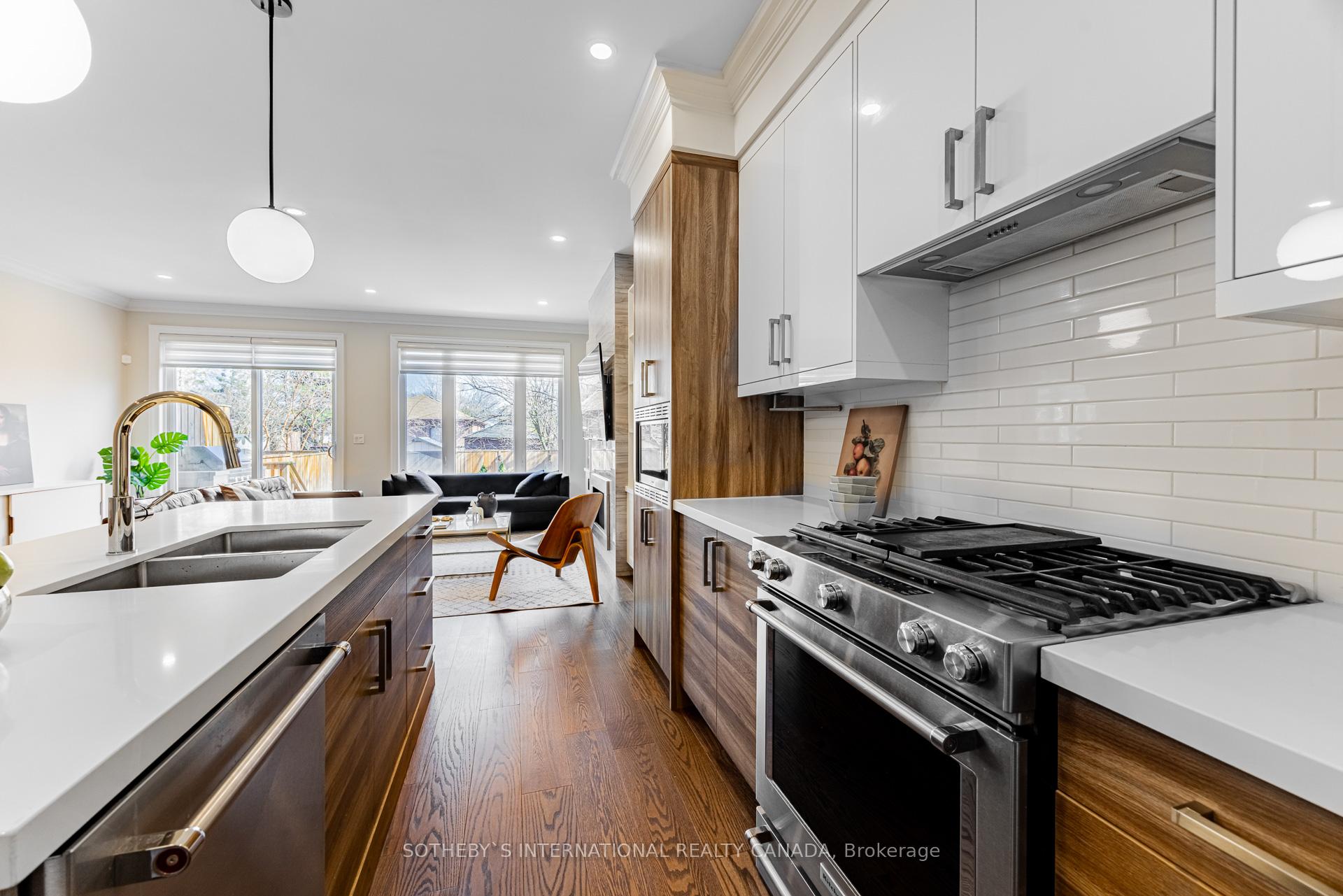 Photo 9 of 63 Lunness Road, Etobicoke, Alderwood — HOMEH
