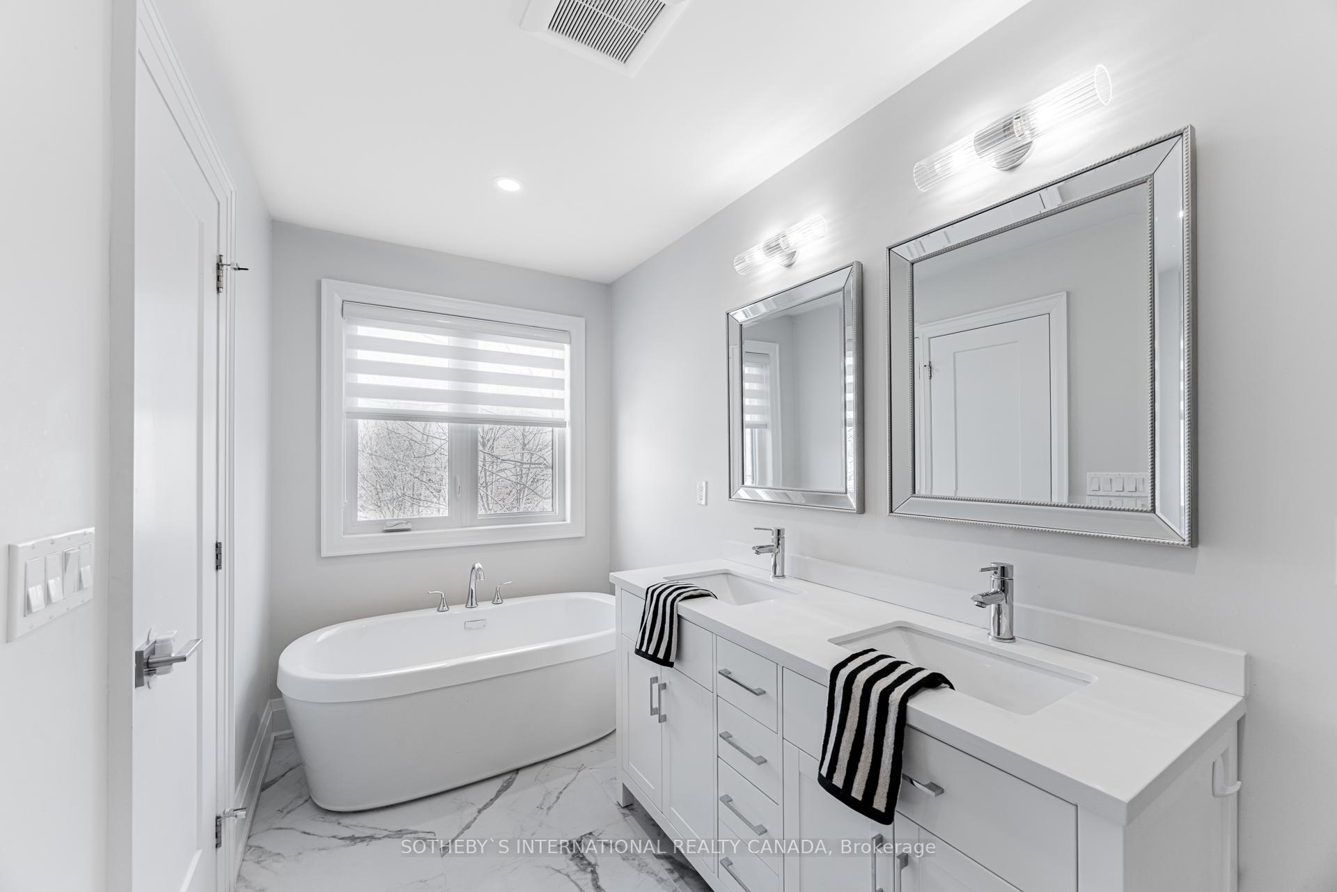 Photo 24 of 63 Lunness Road, Etobicoke, Alderwood — HOMEH