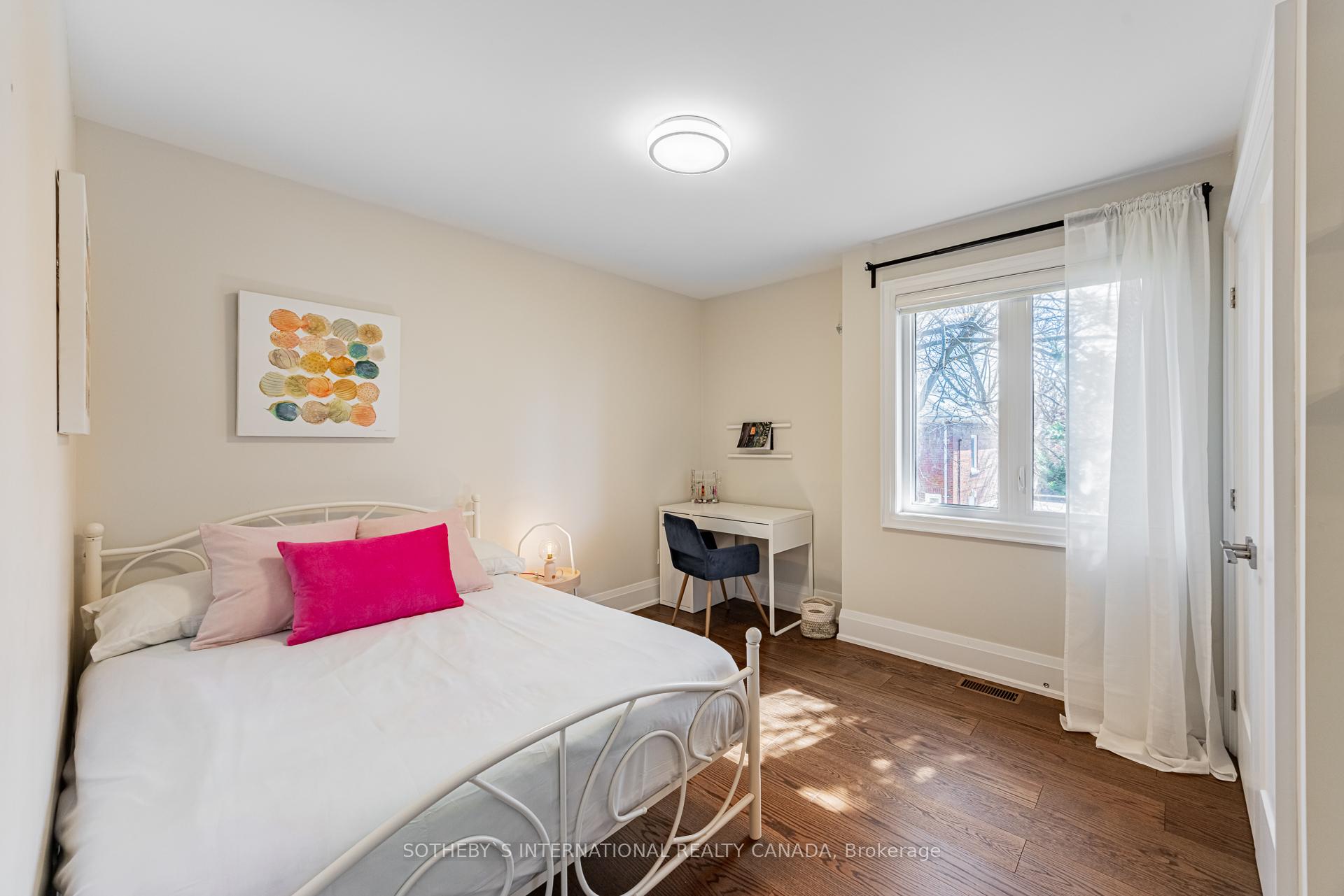 Photo 25 of 63 Lunness Road, Etobicoke, Alderwood — HOMEH