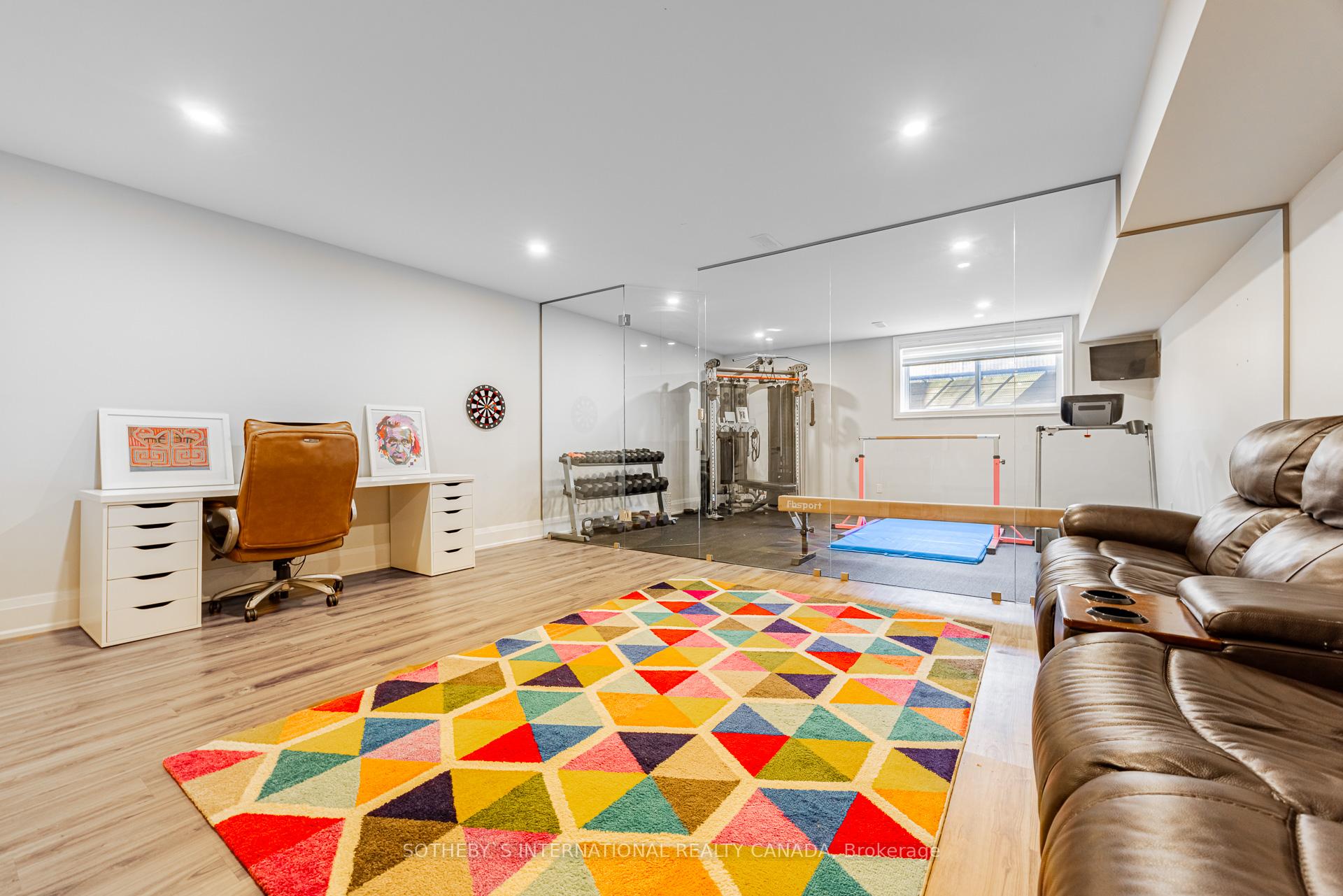 Photo 33 of 63 Lunness Road, Etobicoke, Alderwood — HOMEH