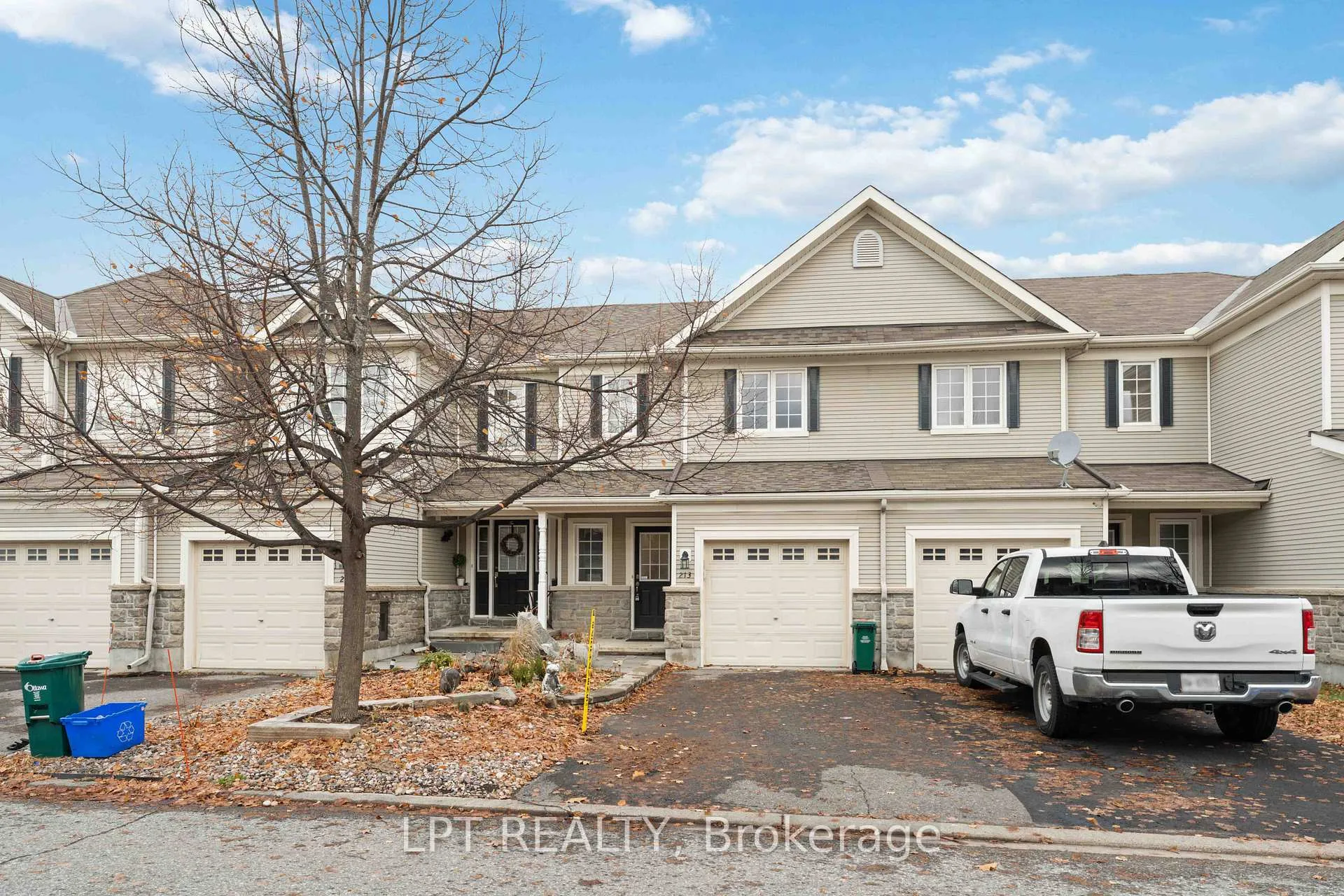 Photo 2 of 213 Idlewild Private, Ottawa, Barrhaven - Stonebridge — HOMEH