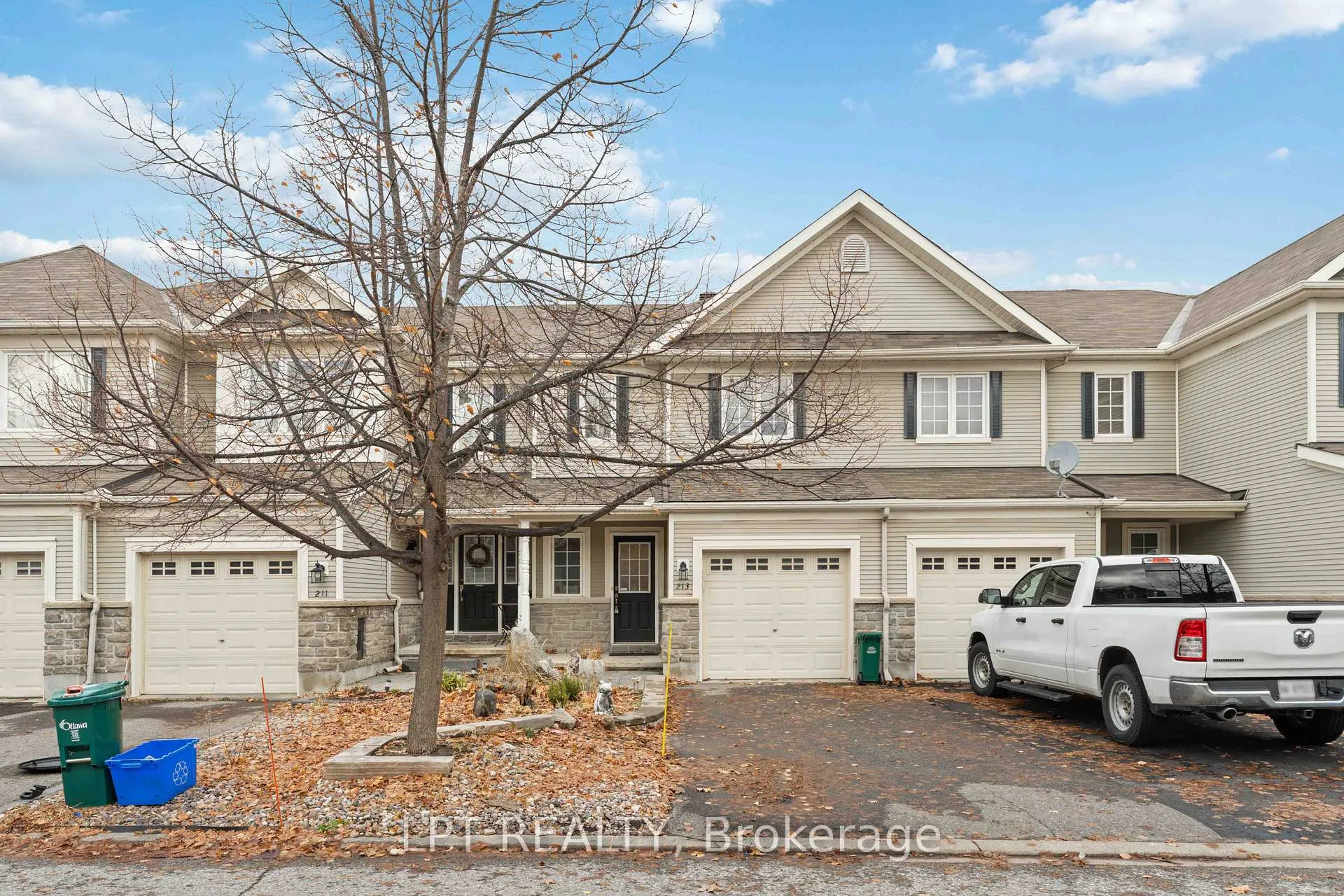 Photo 3 of 213 Idlewild Private, Ottawa, Barrhaven - Stonebridge — HOMEH