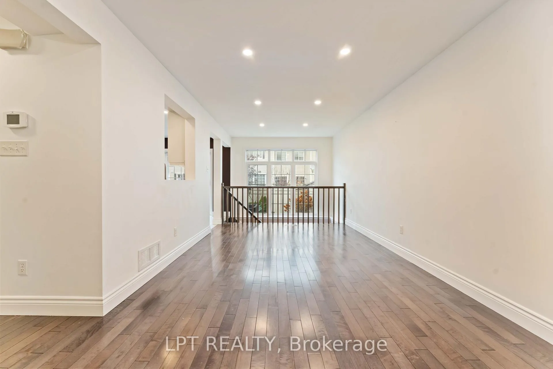 Photo 6 of 213 Idlewild Private, Ottawa, Barrhaven - Stonebridge — HOMEH