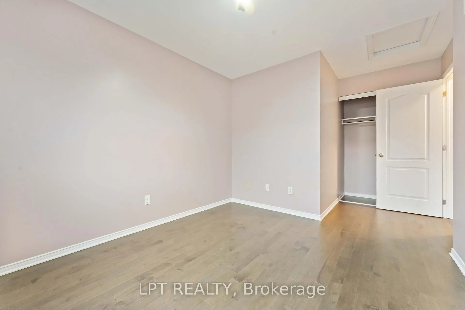 Photo 23 of 213 Idlewild Private, Ottawa, Barrhaven - Stonebridge — HOMEH