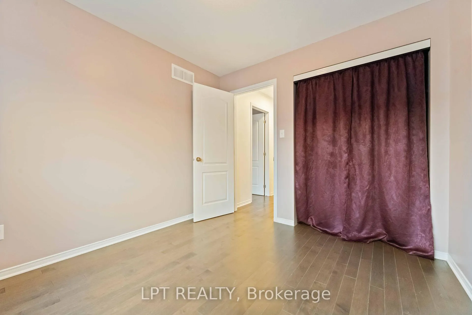 Photo 28 of 213 Idlewild Private, Ottawa, Barrhaven - Stonebridge — HOMEH