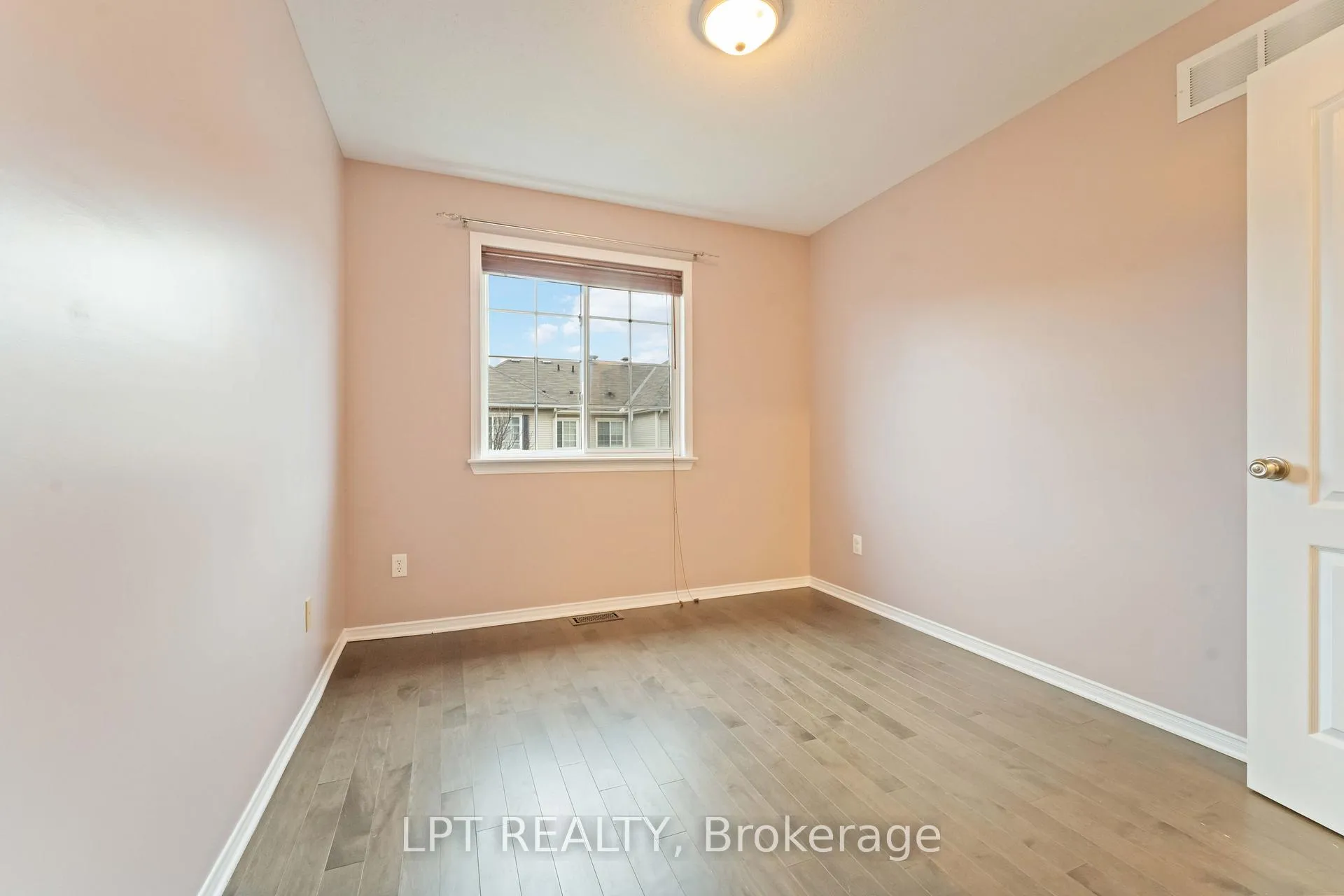 Photo 29 of 213 Idlewild Private, Ottawa, Barrhaven - Stonebridge — HOMEH