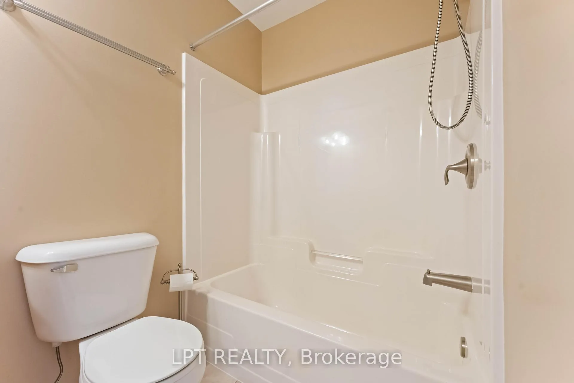 Photo 31 of 213 Idlewild Private, Ottawa, Barrhaven - Stonebridge — HOMEH