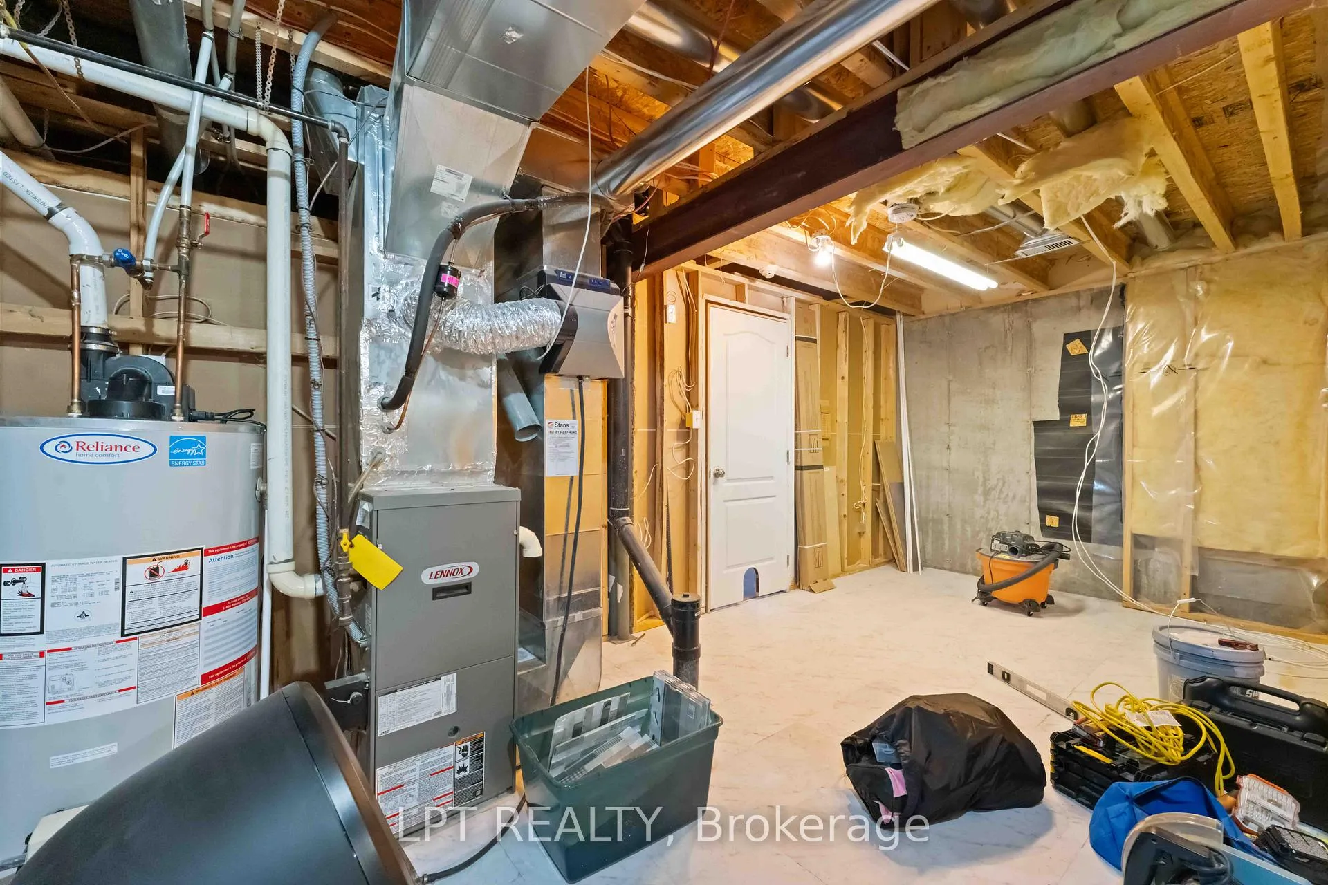 Photo 43 of 213 Idlewild Private, Ottawa, Barrhaven - Stonebridge — HOMEH
