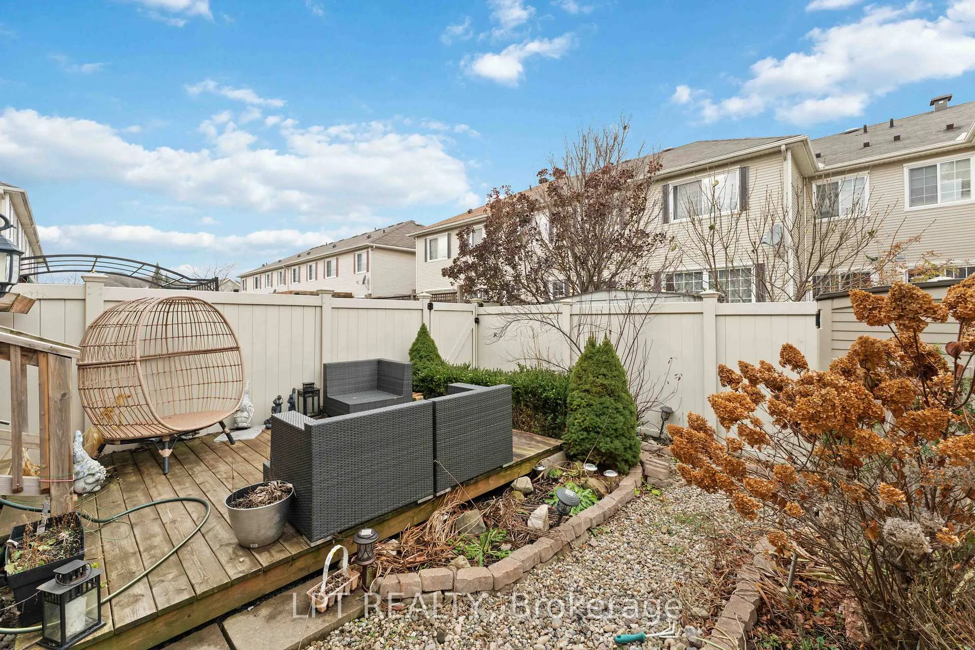 Photo 45 of 213 Idlewild Private, Ottawa, Barrhaven - Stonebridge — HOMEH