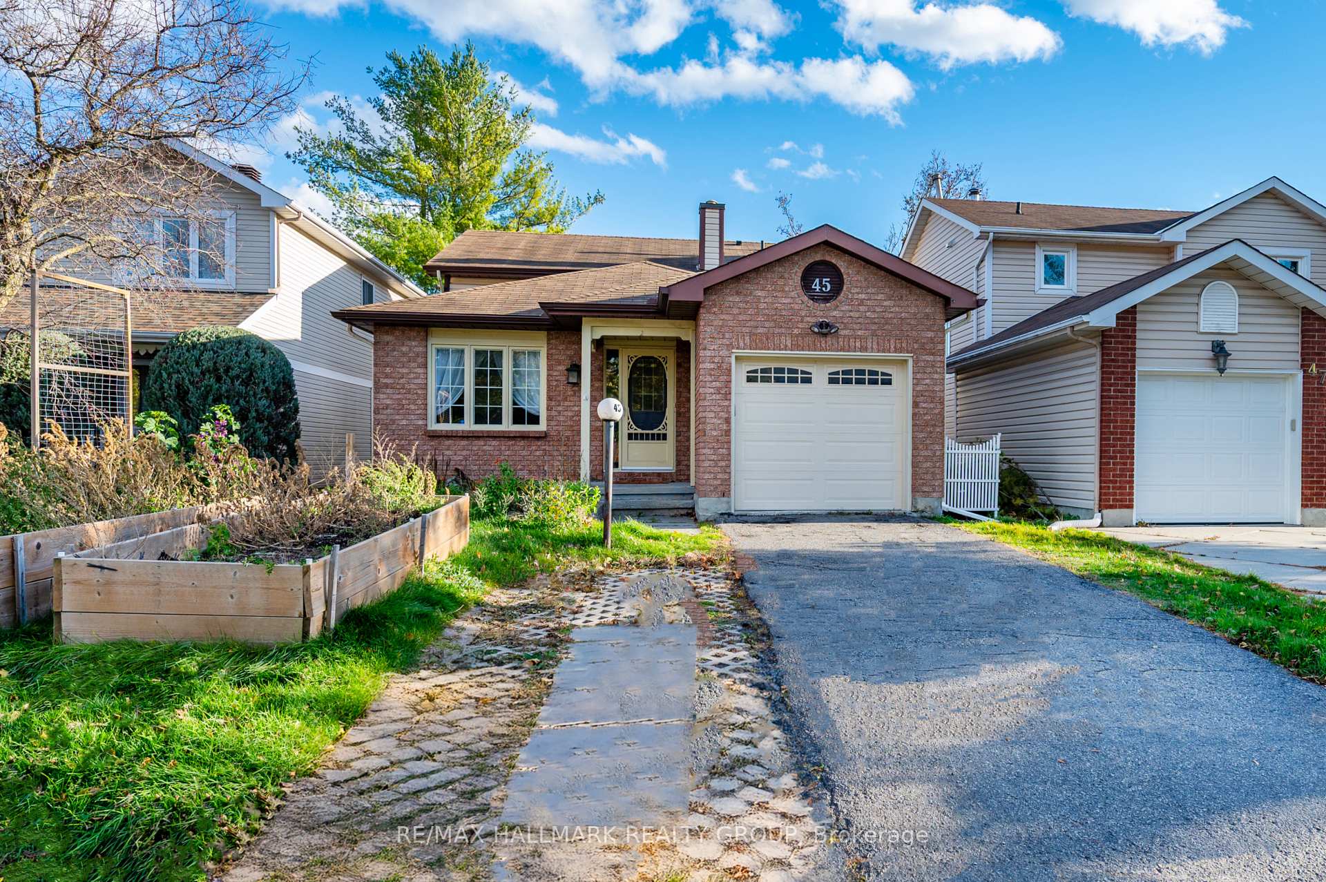 Photo 1 of 45 Tartan Drive, Ottawa, Barrhaven - Heritage Park — HOMEH