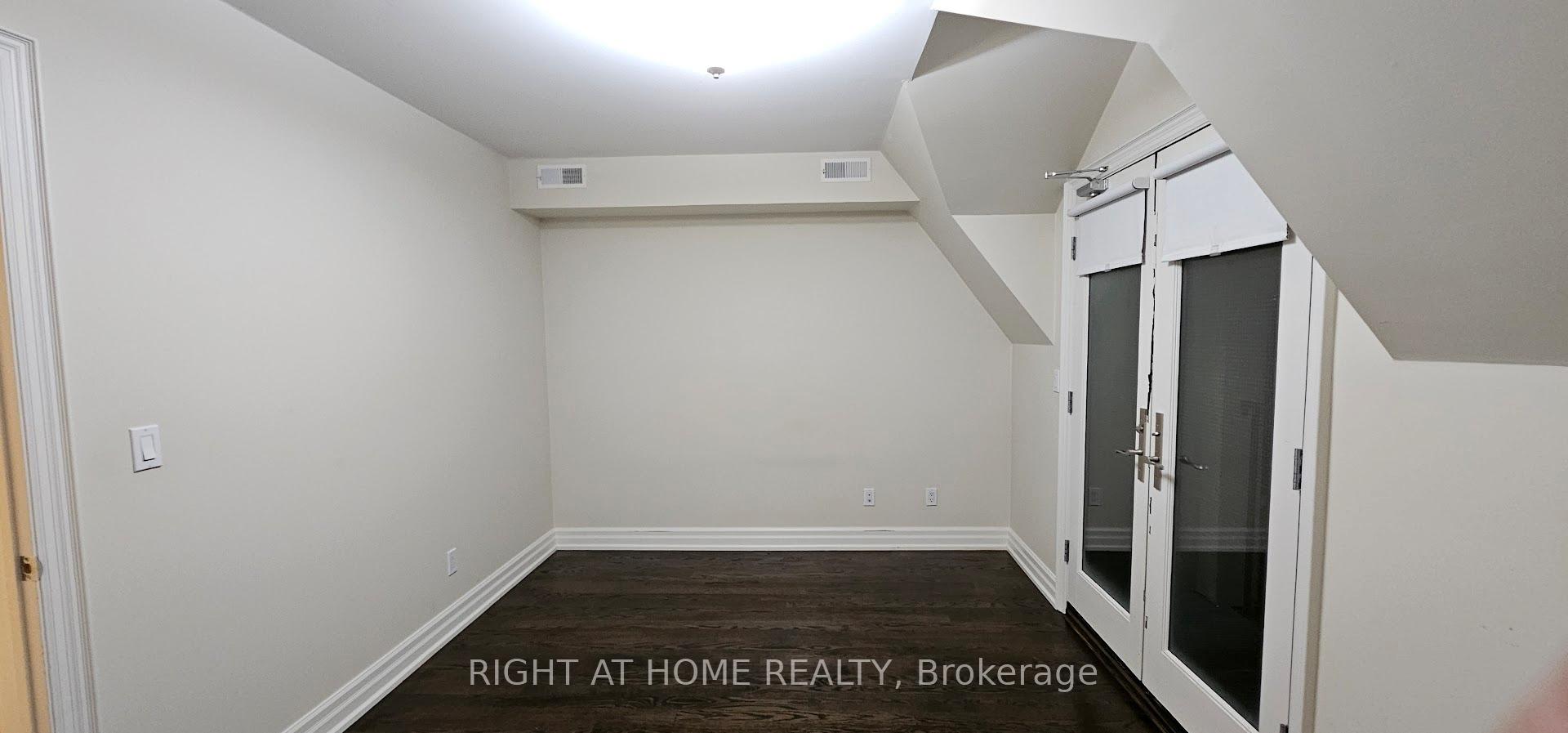 Photo 11 of Unit 3, 730 Shaw Street, Toronto, Palmerston-Little Italy — HOMEH