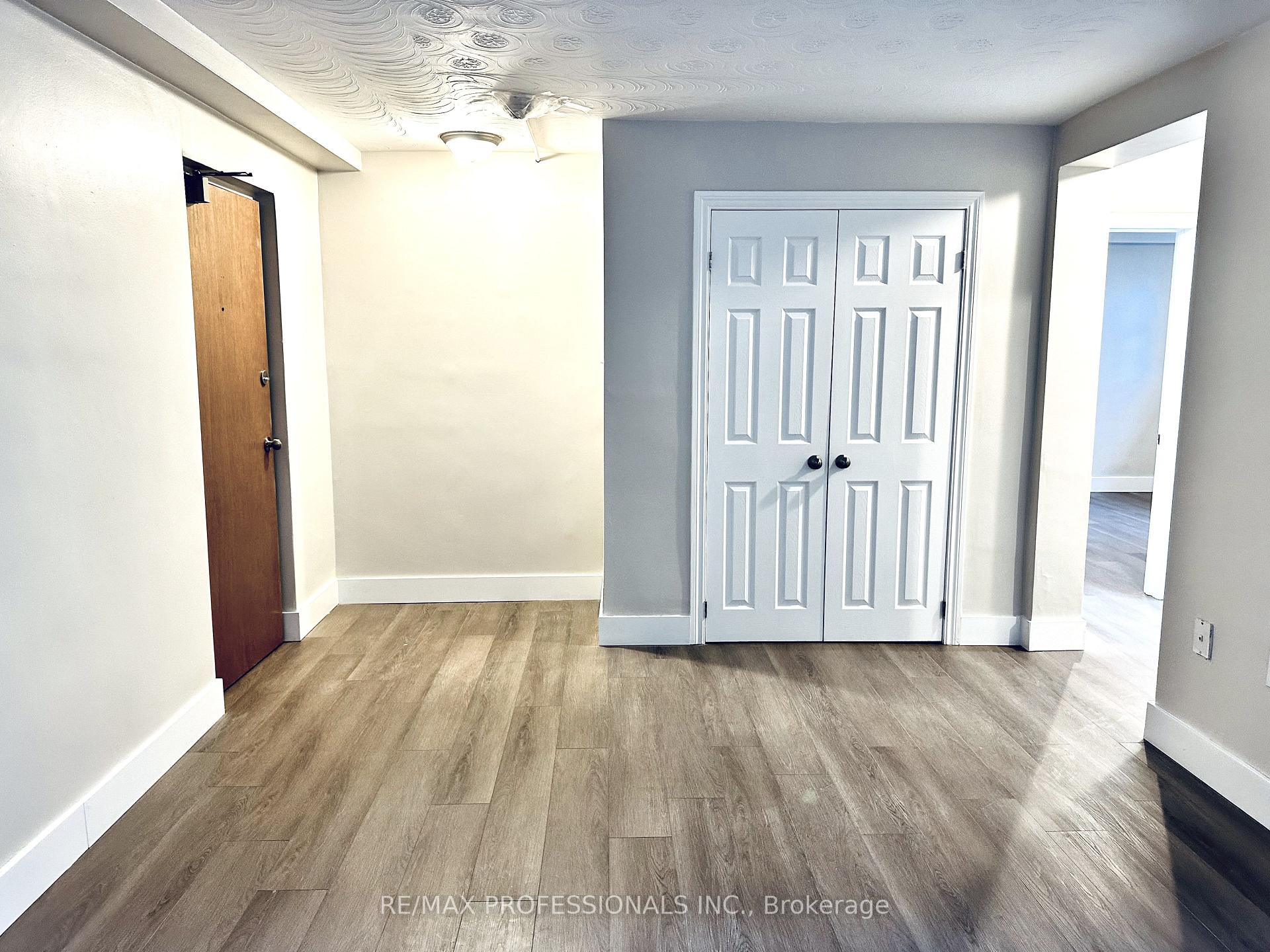 Photo 3 of Unit Unit 1, 32 Heman Street, Etobicoke, Mimico — HOMEH