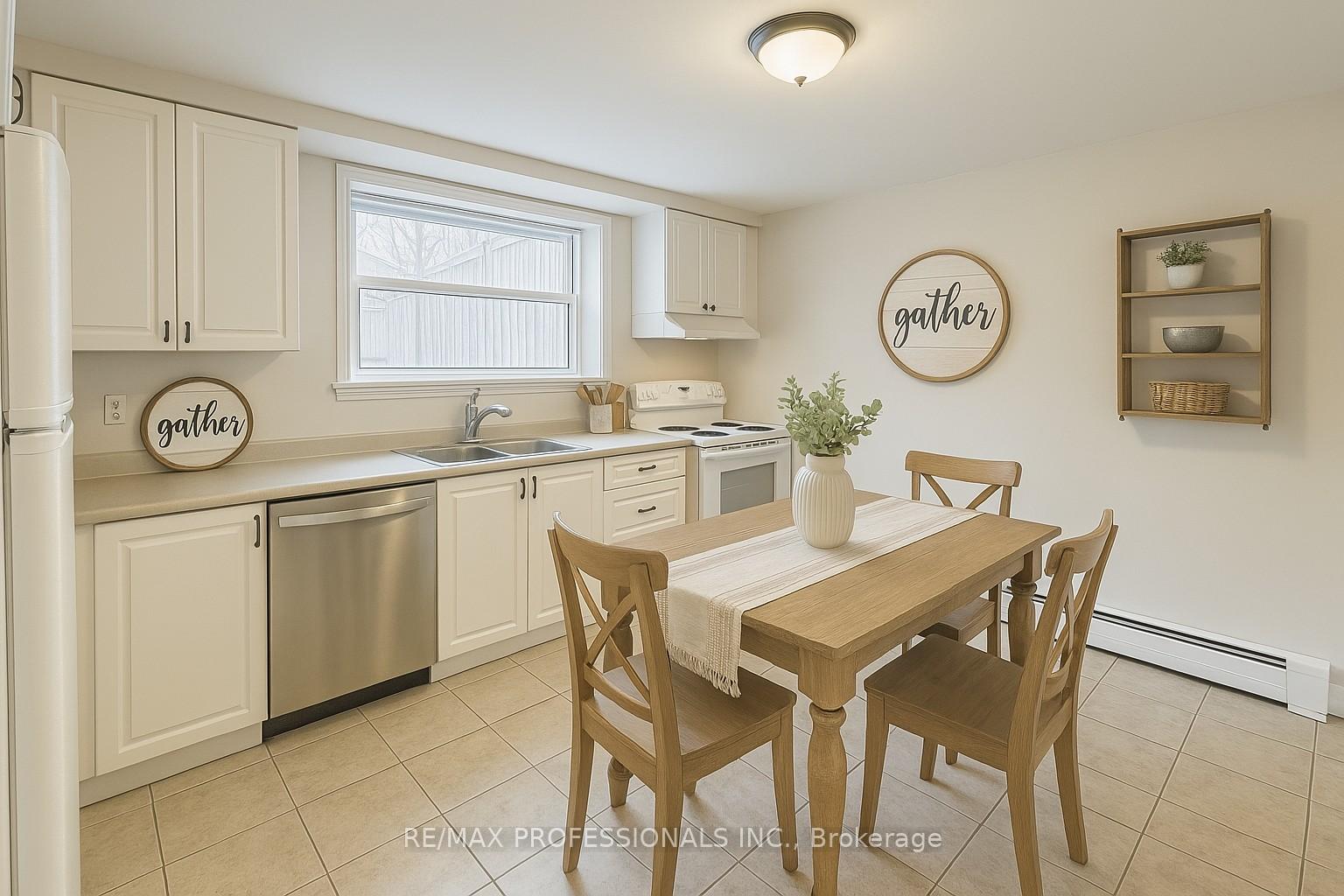 Photo 5 of Unit Unit 1, 32 Heman Street, Etobicoke, Mimico — HOMEH