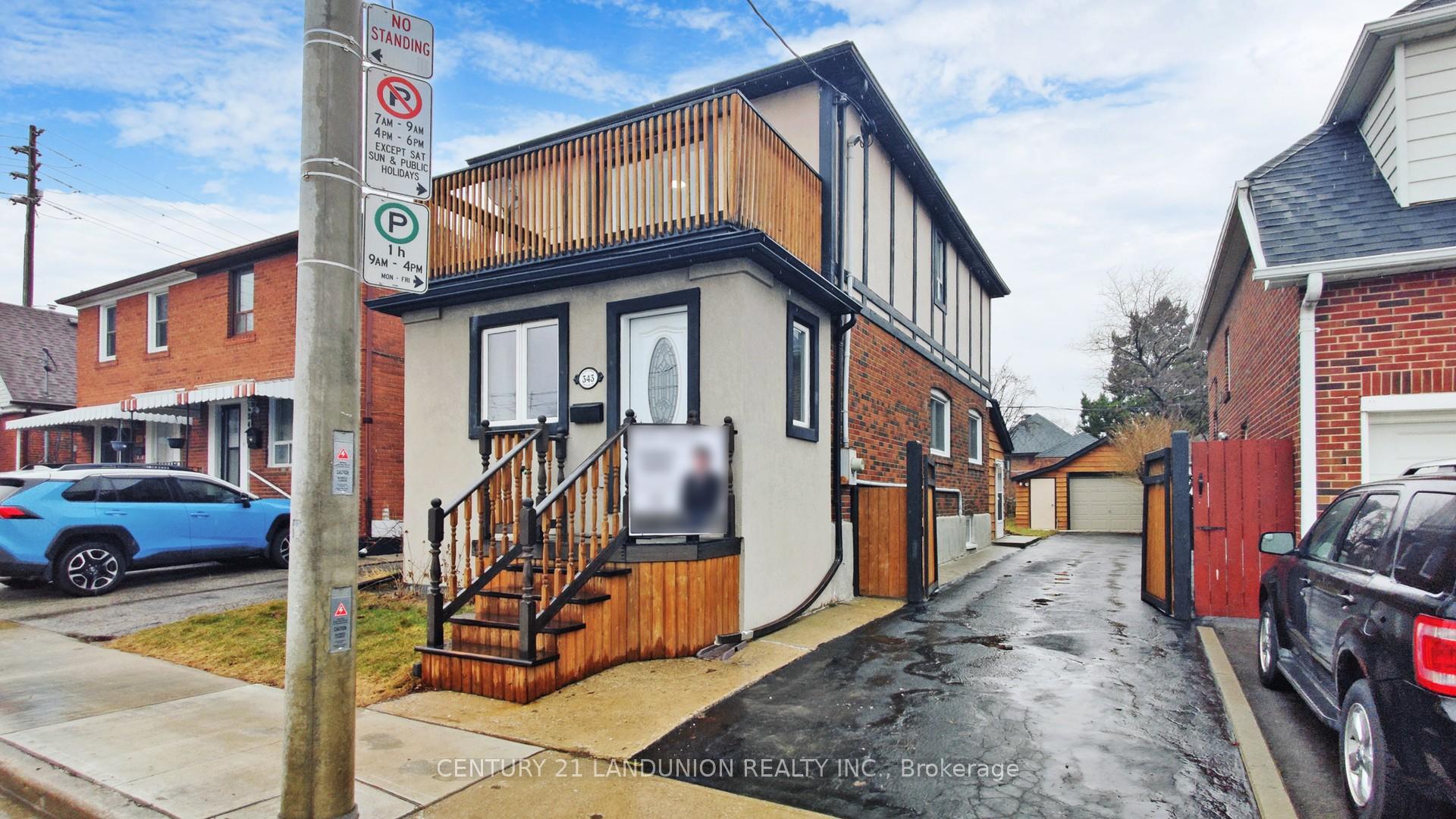 Photo 4 of 343 Kipling Avenue, Etobicoke, New Toronto — HOMEH