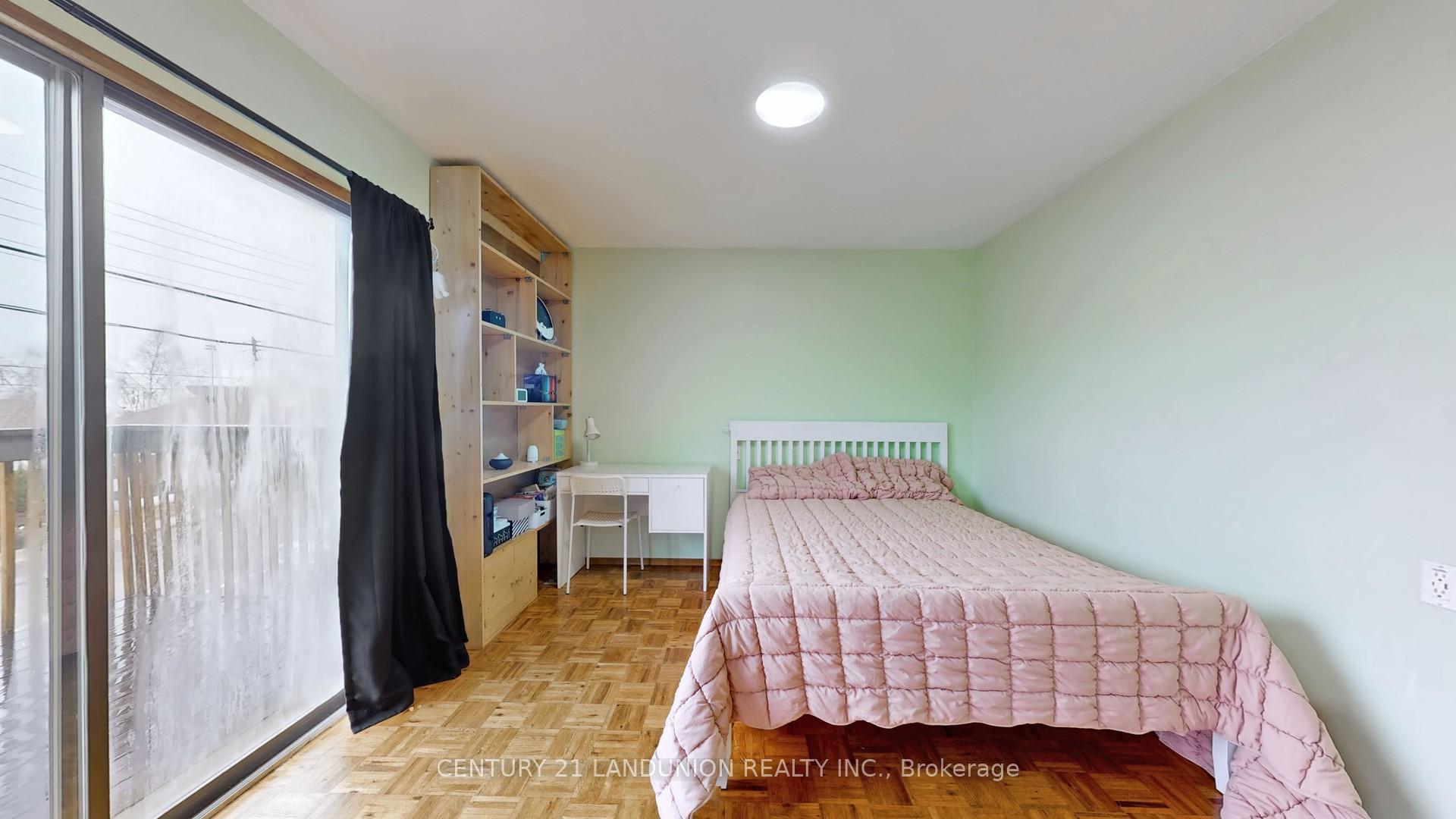 Photo 19 of 343 Kipling Avenue, Etobicoke, New Toronto — HOMEH