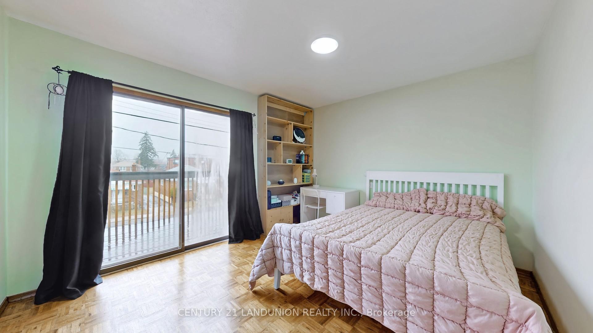 Photo 20 of 343 Kipling Avenue, Etobicoke, New Toronto — HOMEH