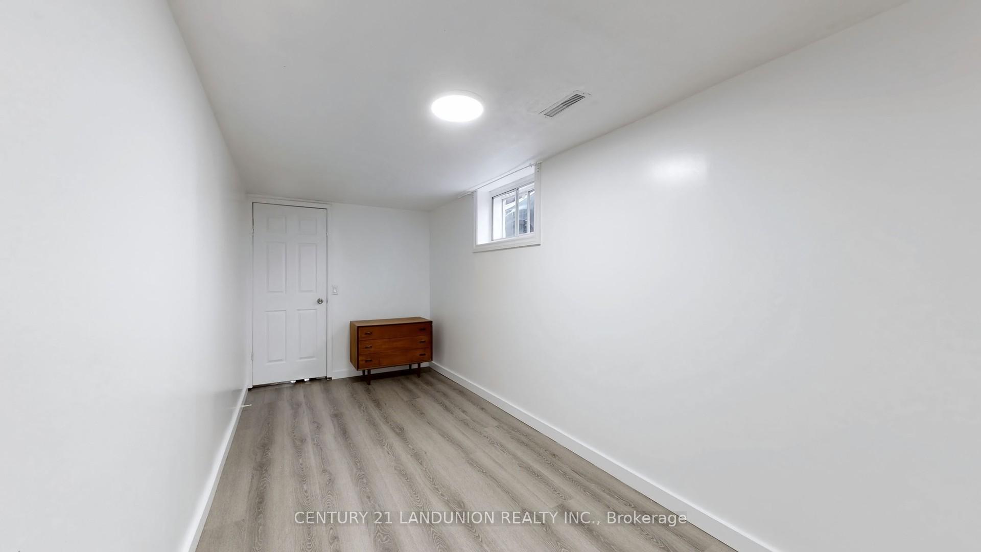 Photo 37 of 343 Kipling Avenue, Etobicoke, New Toronto — HOMEH