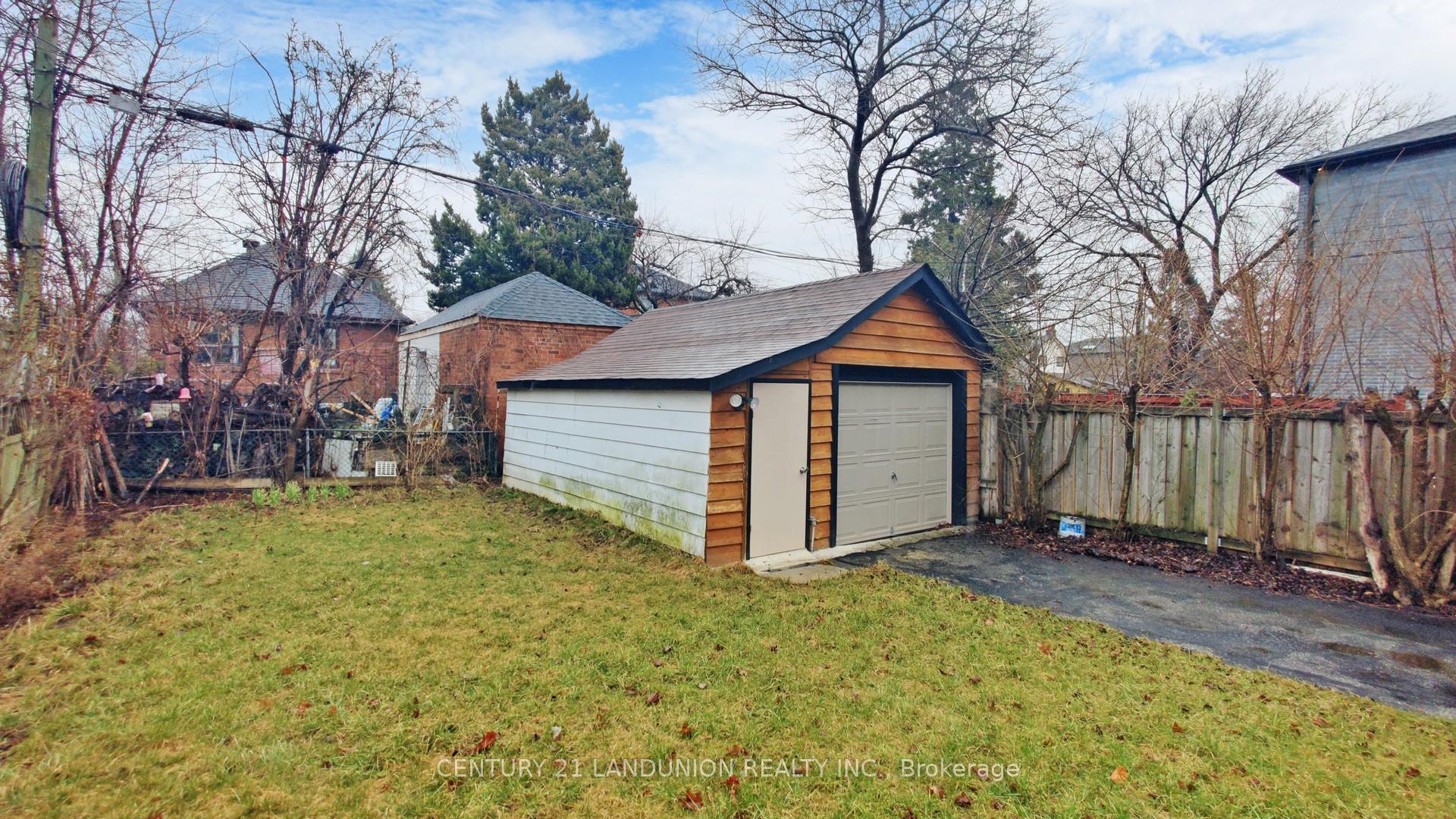 Photo 44 of 343 Kipling Avenue, Etobicoke, New Toronto — HOMEH