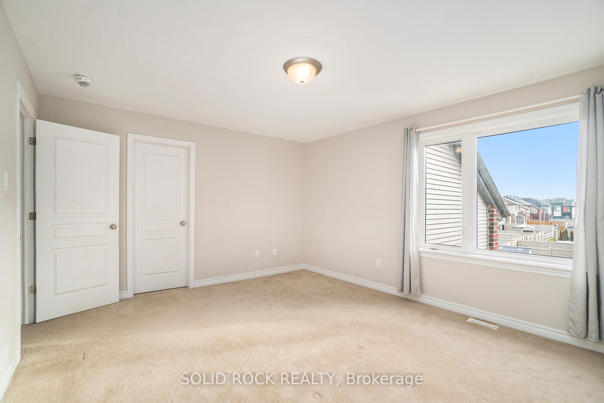Photo 14 of 260 Dolce Crescent, Ottawa, Riverside South/Gloucester Glen — HOMEH