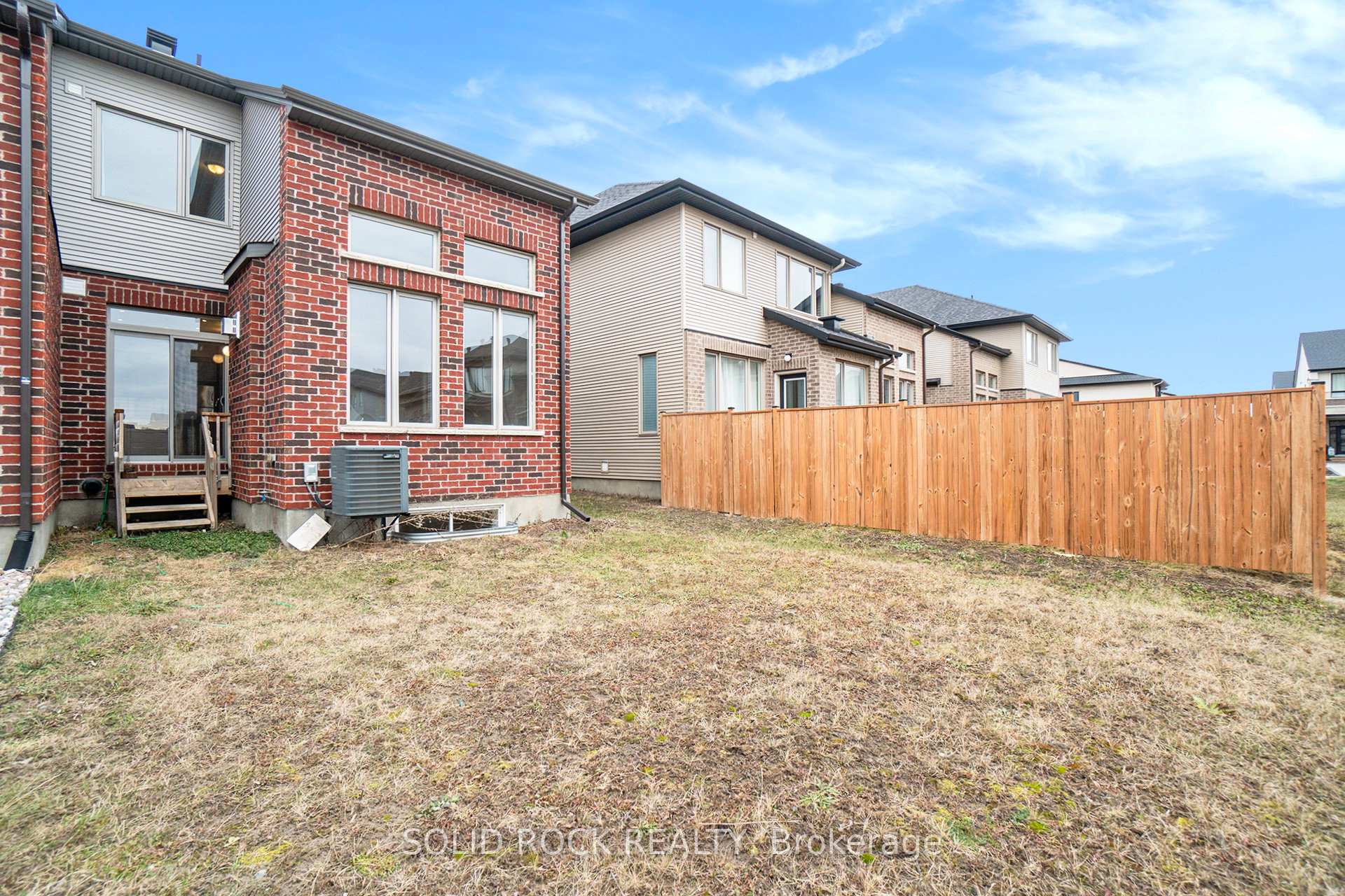 Photo 24 of 260 Dolce Crescent, Ottawa, Riverside South/Gloucester Glen — HOMEH